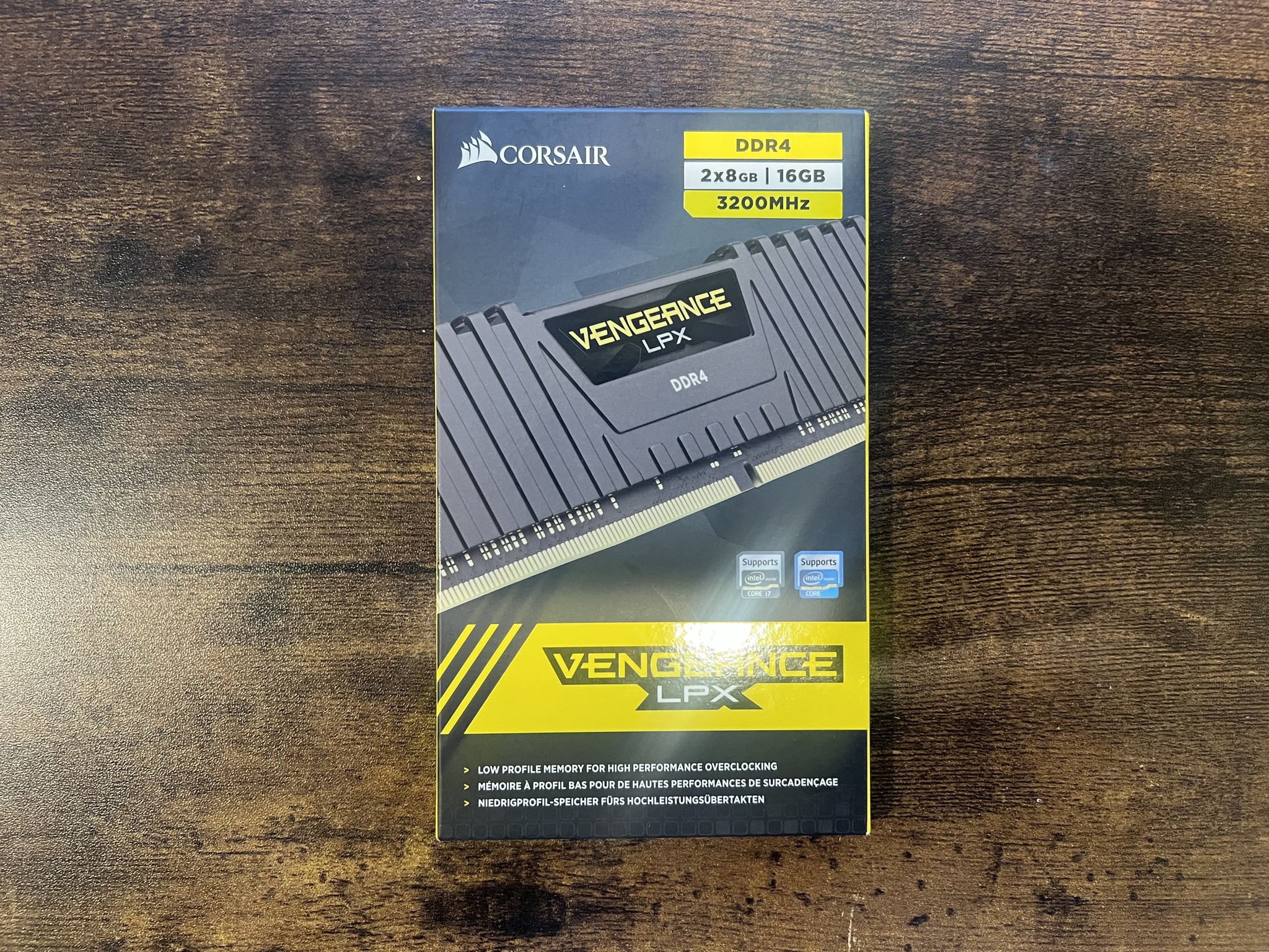 16GB (2x8GB) DDR4-3200MHz CL16 Corsair Vengeance LPX RAM Memory New in Box