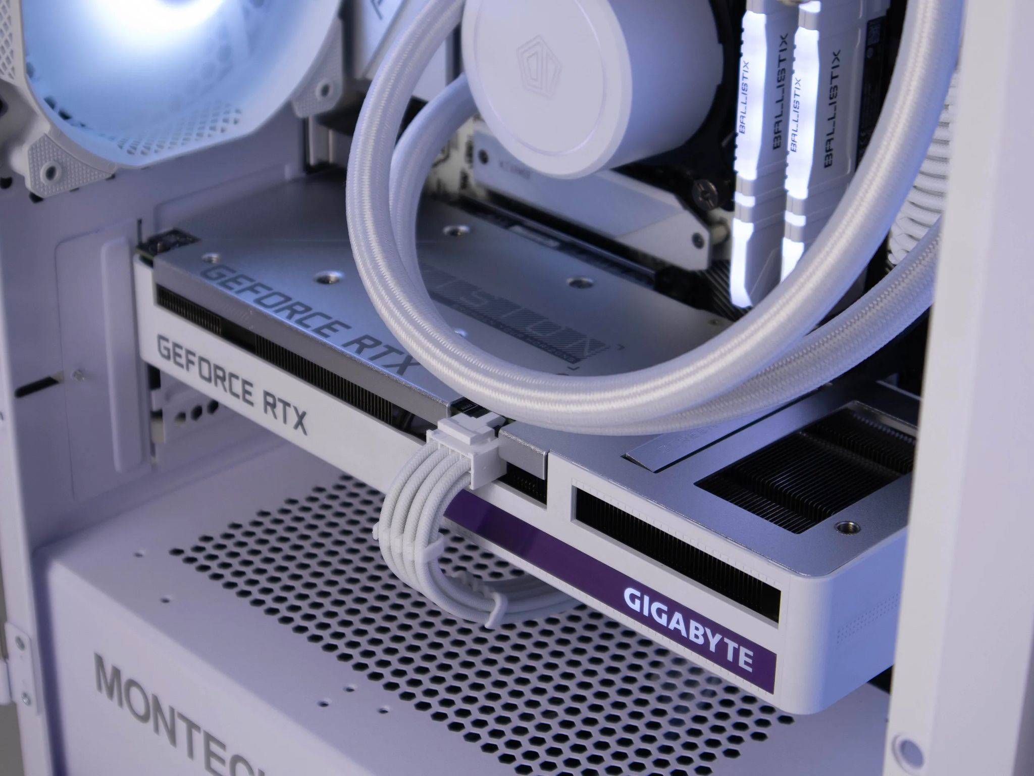 Blizzard (RTX 3060 | Intel i5-10600 | 16gb RAM)
