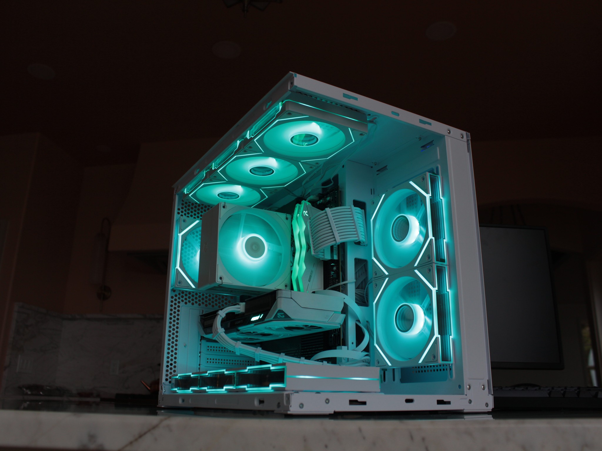 1440p Destroyer 9060xt 16gb/7700x/32gb Ram/2tb SSd