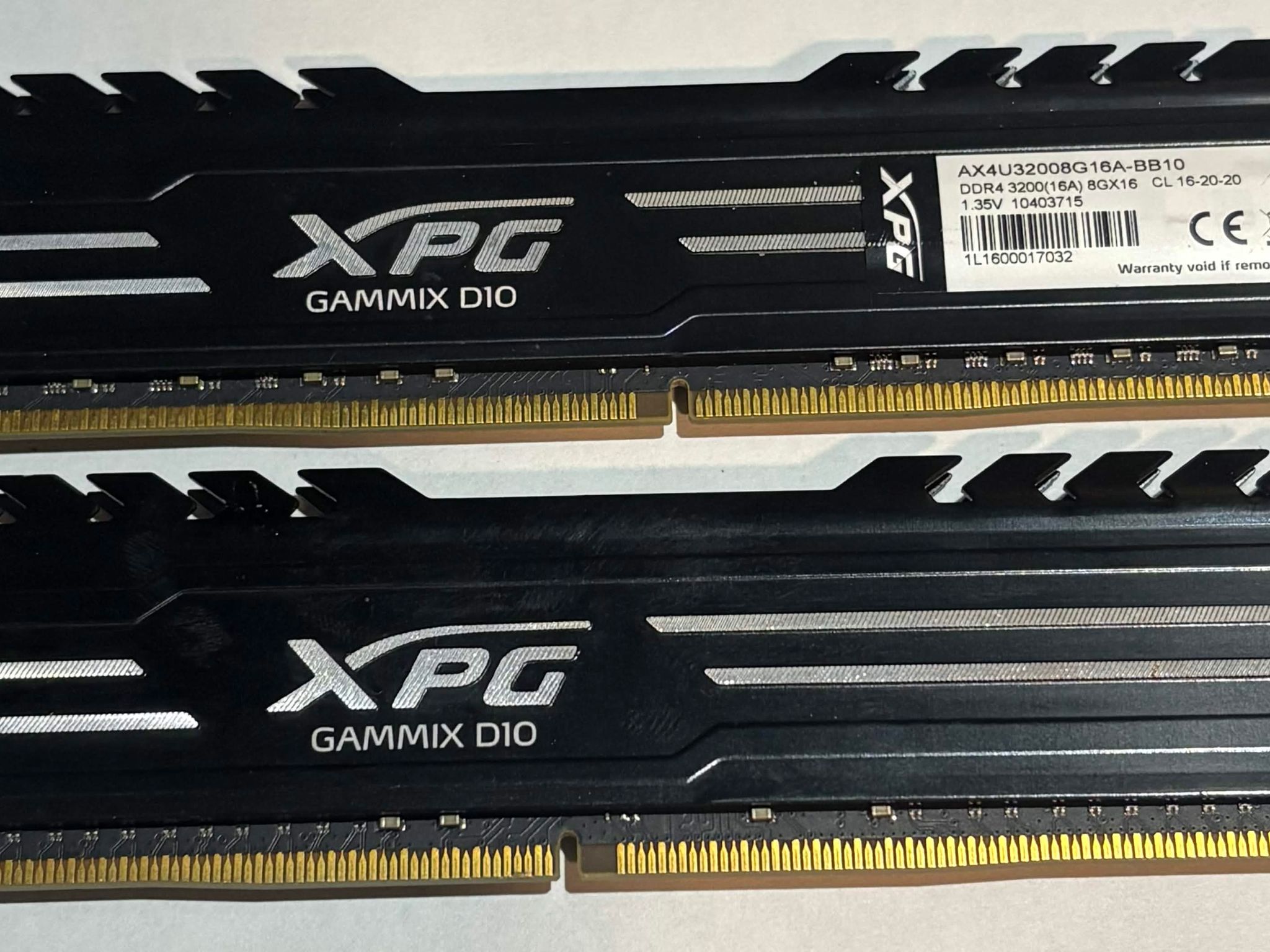 XPG Gammix D10 16GB (2x8GB) DDR4 3200MHz CL16 Gaming Memory Kit | Black | Tested Working