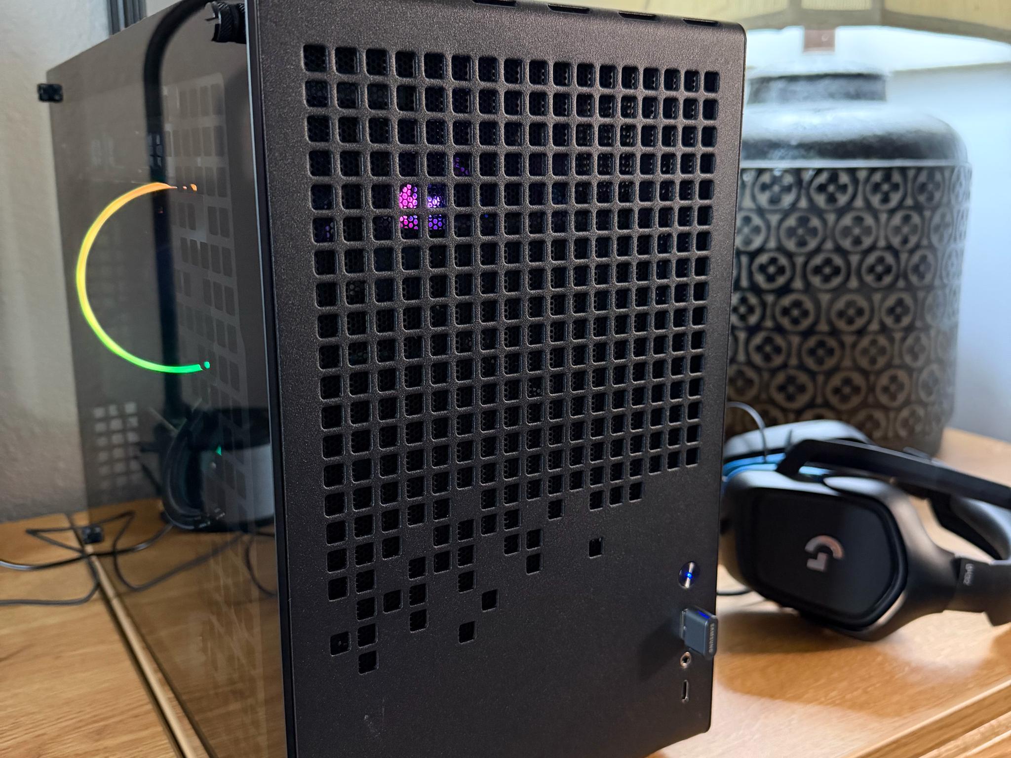 Custom Built Gaming PC with AMD 9800X3D, NVIDIA 5070 Ti, 32GB DDR5 CL30, 2TB NVMe, MSI B850M MORTAR