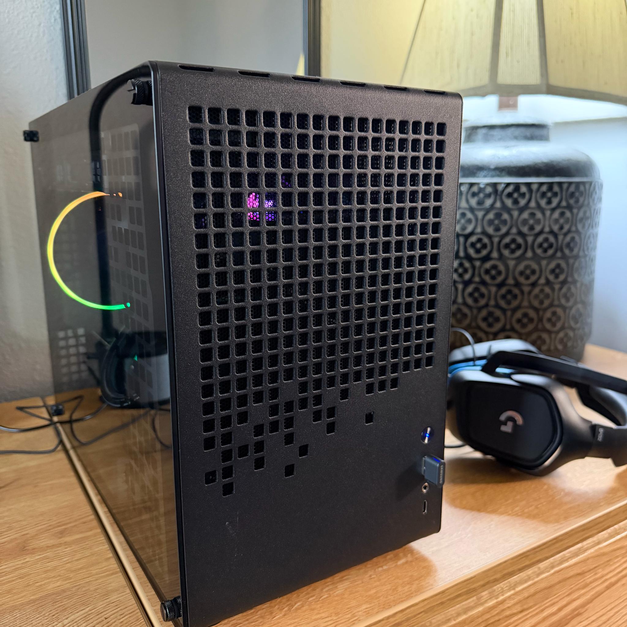 Custom Built Gaming PC with AMD 9800X3D, NVIDIA 5070 Ti, 32GB DDR5 CL30, 2TB NVMe, MSI B850M MORTAR