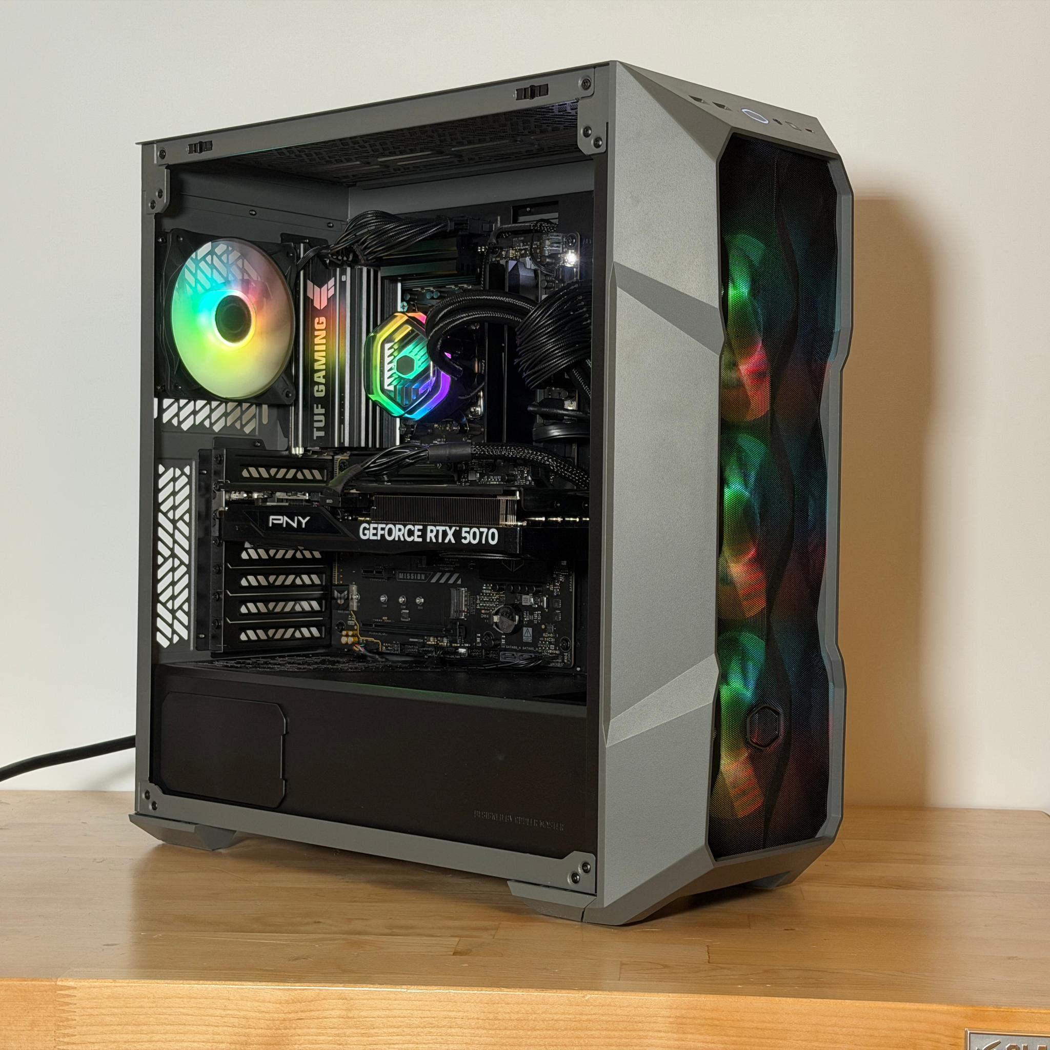 RTX 5070 Ryzen 7 9700x Gaming PC