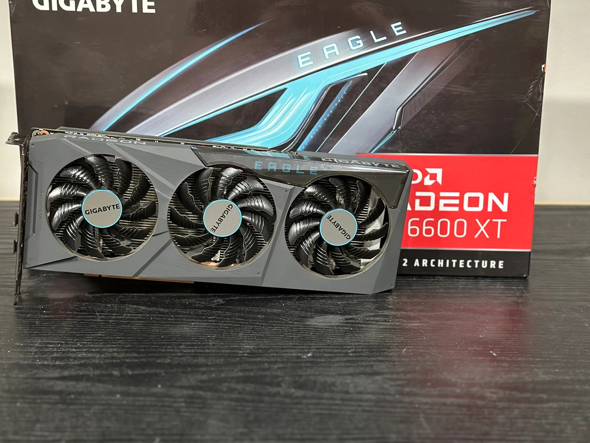GIGABYTE Radeon RX 6600 XT EAGLE 8G Graphics Card, WINDFORCE 3X Cooling System