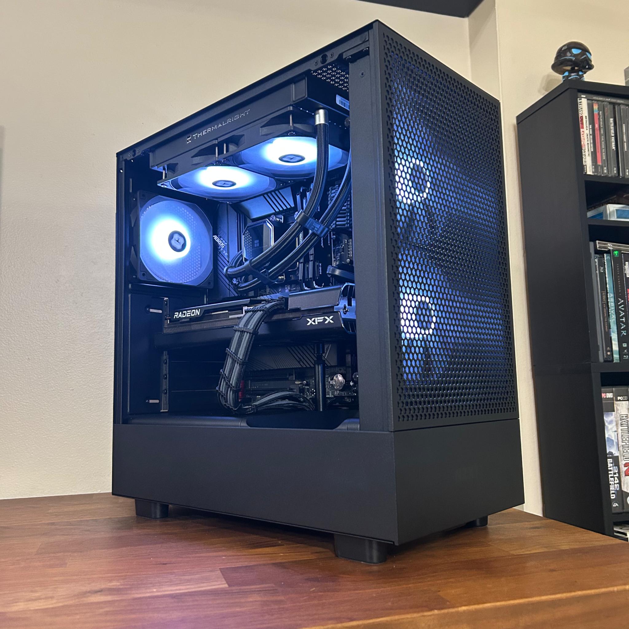 RX 7700XT 12GB | Intel i5 12600K | 32GB DDR4 | 1TB SSD | The Operator RX