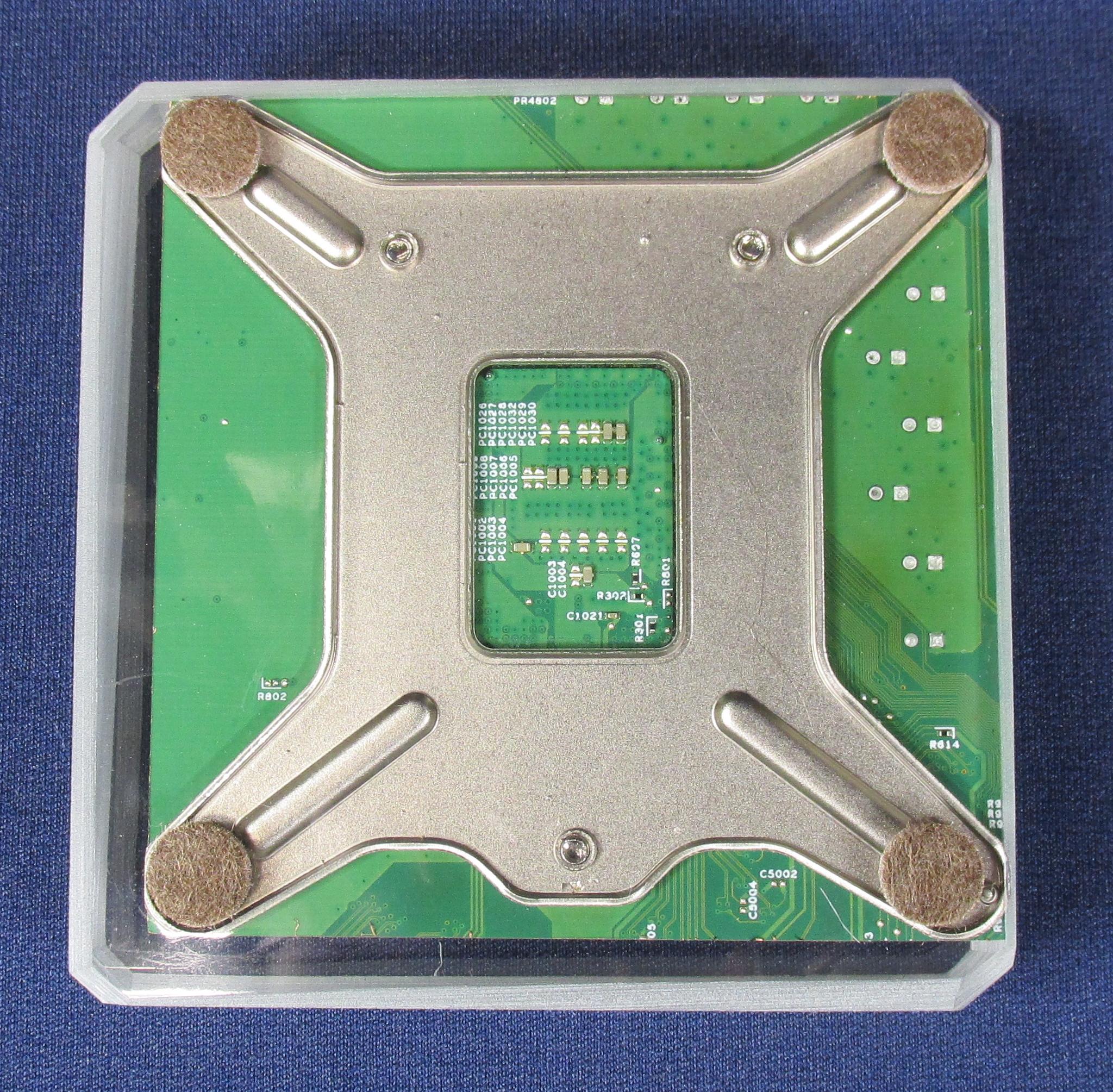 Handmade Clear Epoxy Resin Coaster With Intel Core i3-8100 CPU (SR3N5) & Motherboard