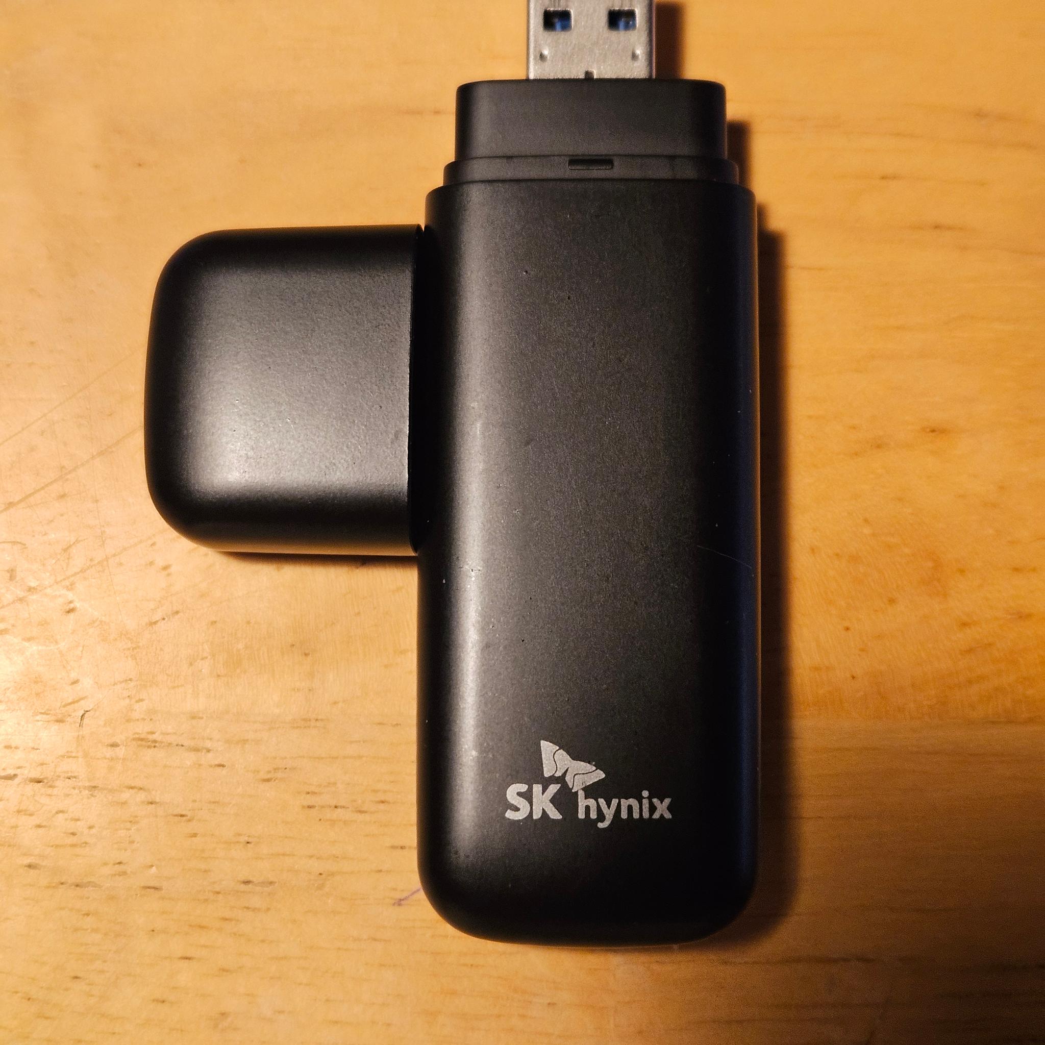 1TB SK Hynix Tube T31 Stick SSD with DRAM