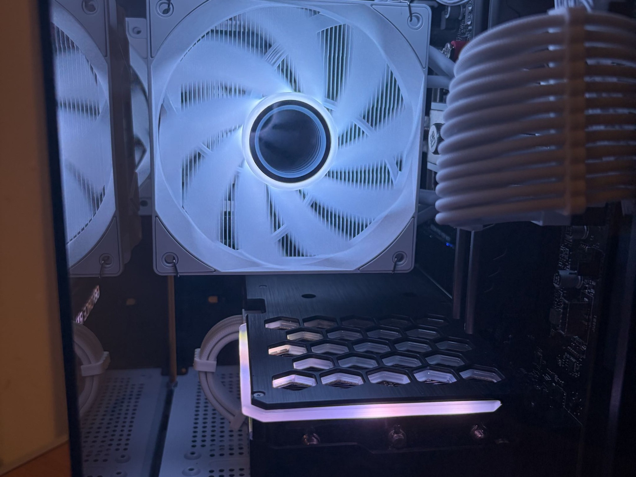 🤍⚫ White & Black Gaming PC | RTX 3060 Ti | Ryzen 5 5500 | 16GB DDR4 3200 CL16 ⚫🤍