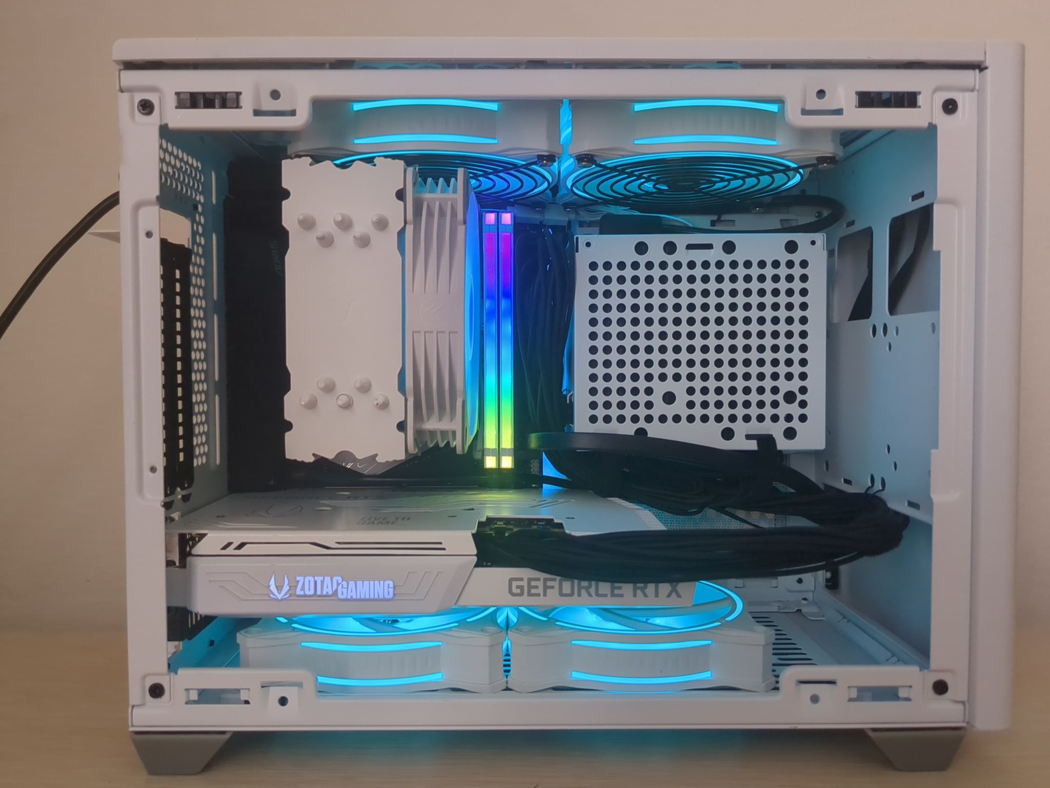 RTX 3070, Ryzen 5 5600 White Gaming PC (32GB RAM, 1TB SSD, Win11 Pro)