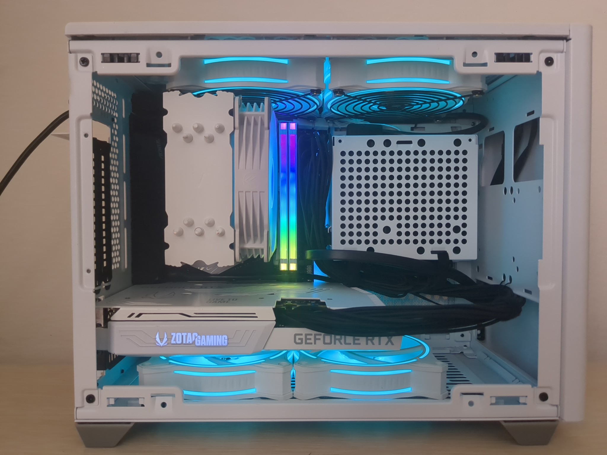 RTX 3070, Ryzen 5 5600 White Gaming PC (32GB RAM, 1TB SSD, Win11 Pro)