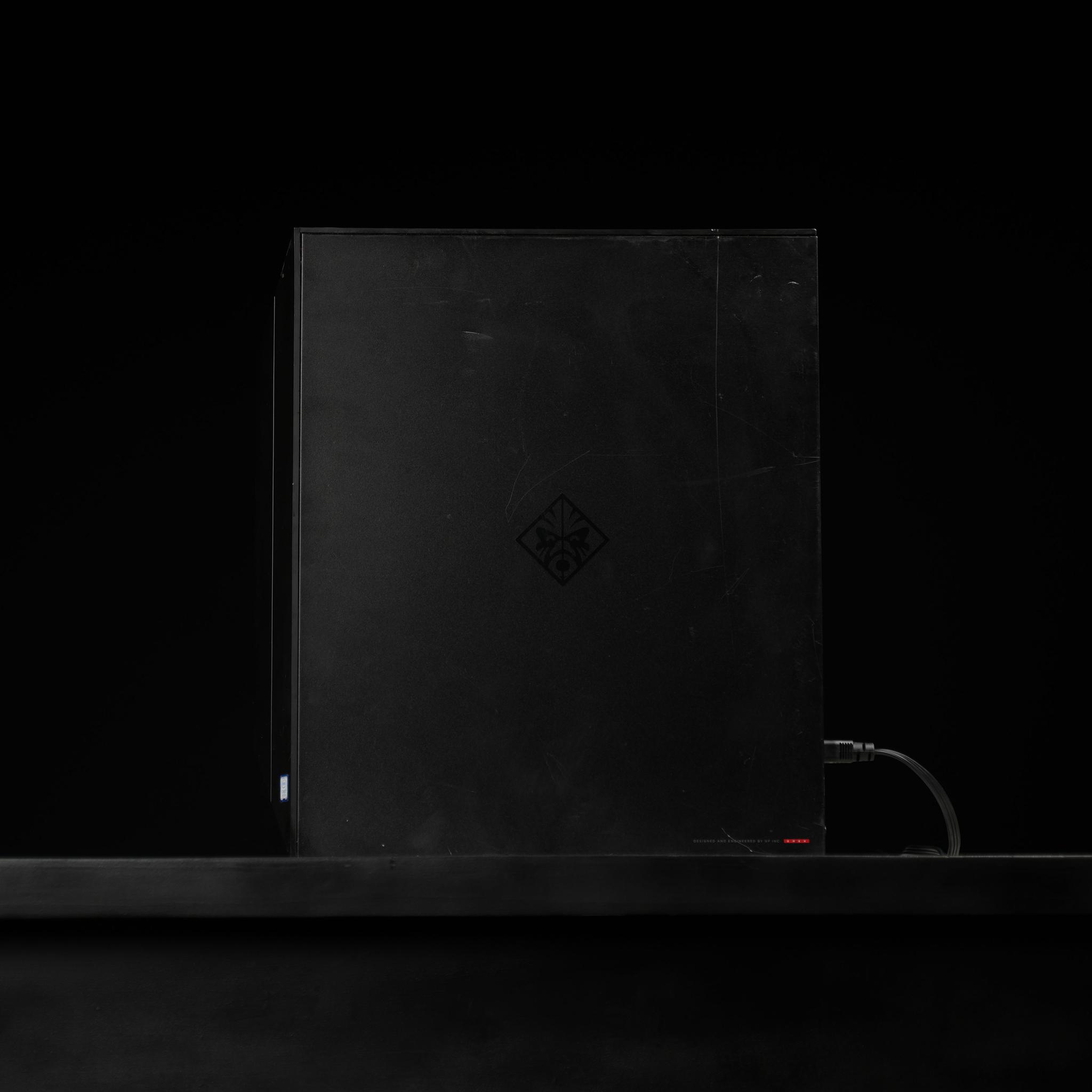 \ HF-00 / GTX 1080 Intel Core i7 8700 16GB .5TB Windows 11 Gaming PC Powerhouse