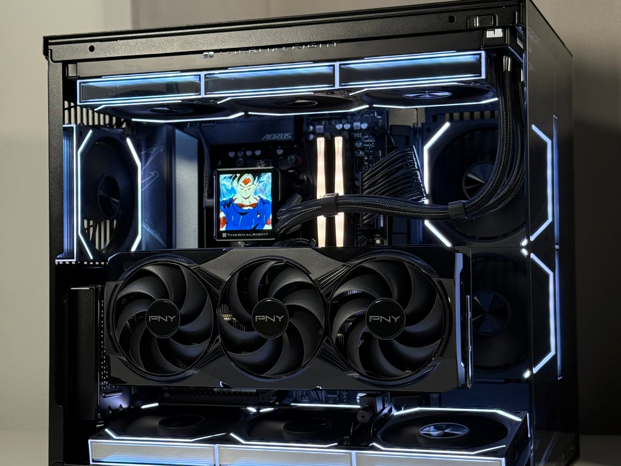 (9800X3D/5080) GAMING PC - Ryzen 7 9800X3D, Nvidia RTX 5080 16GB, 32GB DDR5, 2TB NVME, LCD AIO