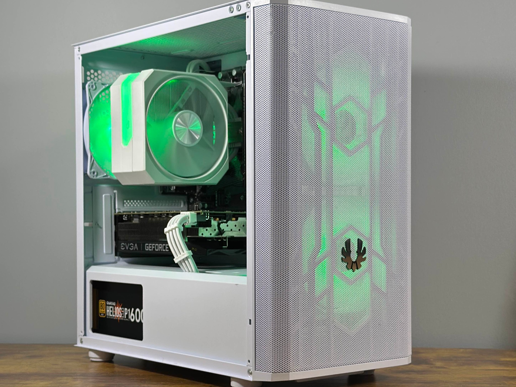 GTX 1660 6GB | Ryzen 5 4500 | 16GB DDR4 | 500GB SSD | Win11 | WIFI | 1080P White Gaming PC