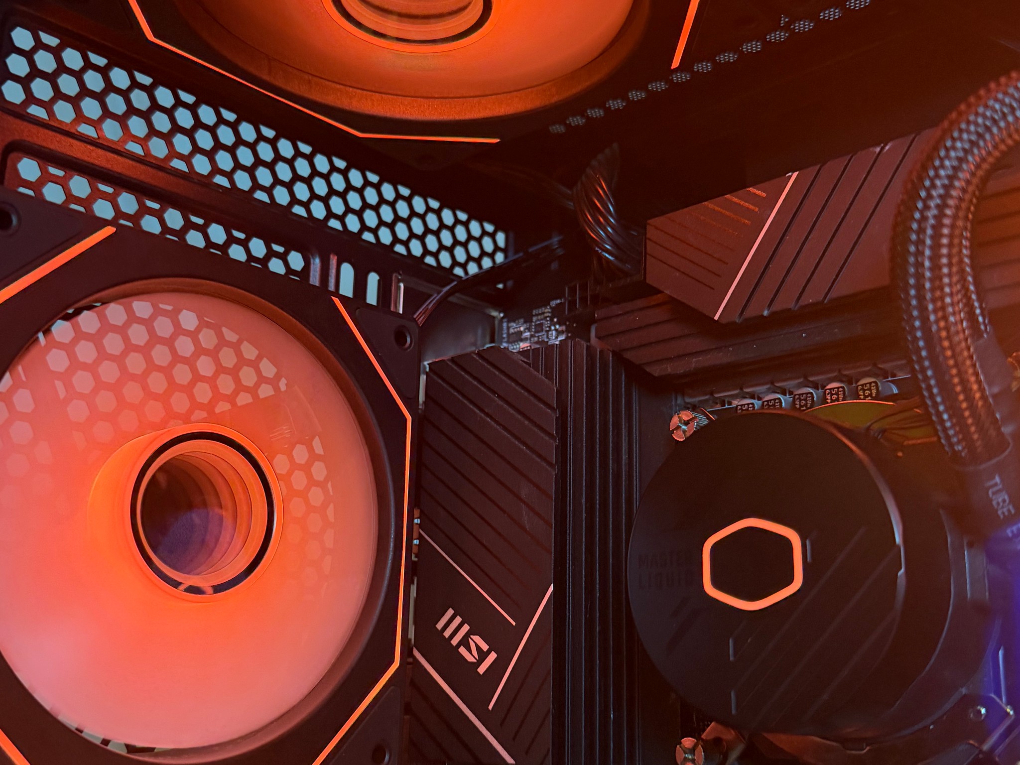 🤍🧡The Cub | i5 12600k 32gb ddr4 RTX 5060🧡🤍