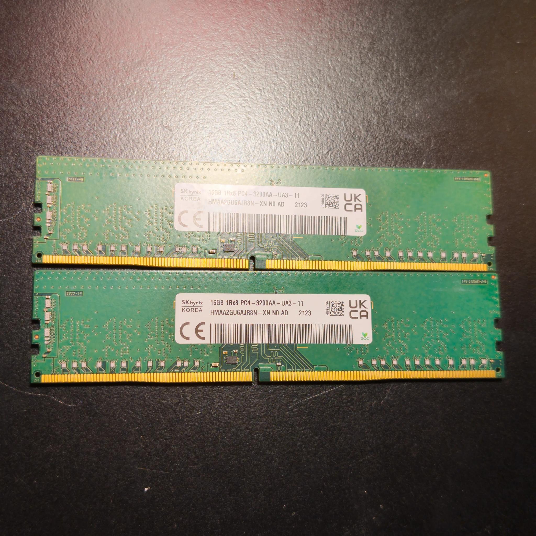 2X16GB (32GB) 3200MHz SK Hynix RAM