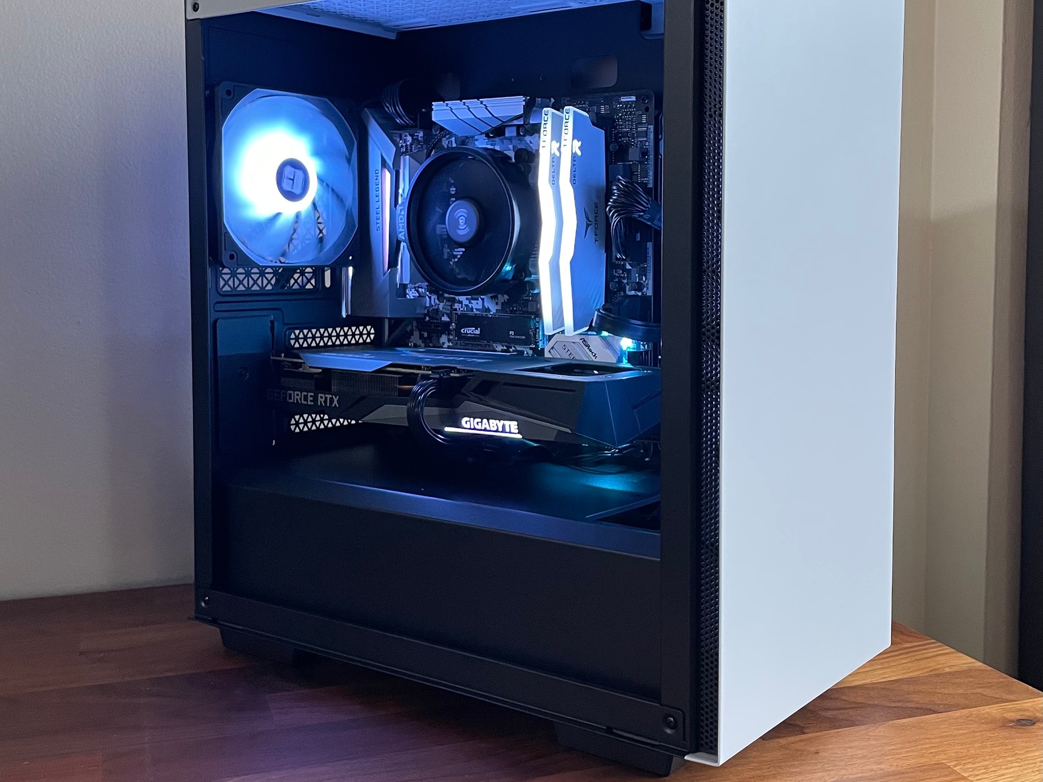 The Mini Legend // RTX 3060 12GB // Ryzen 5 5500