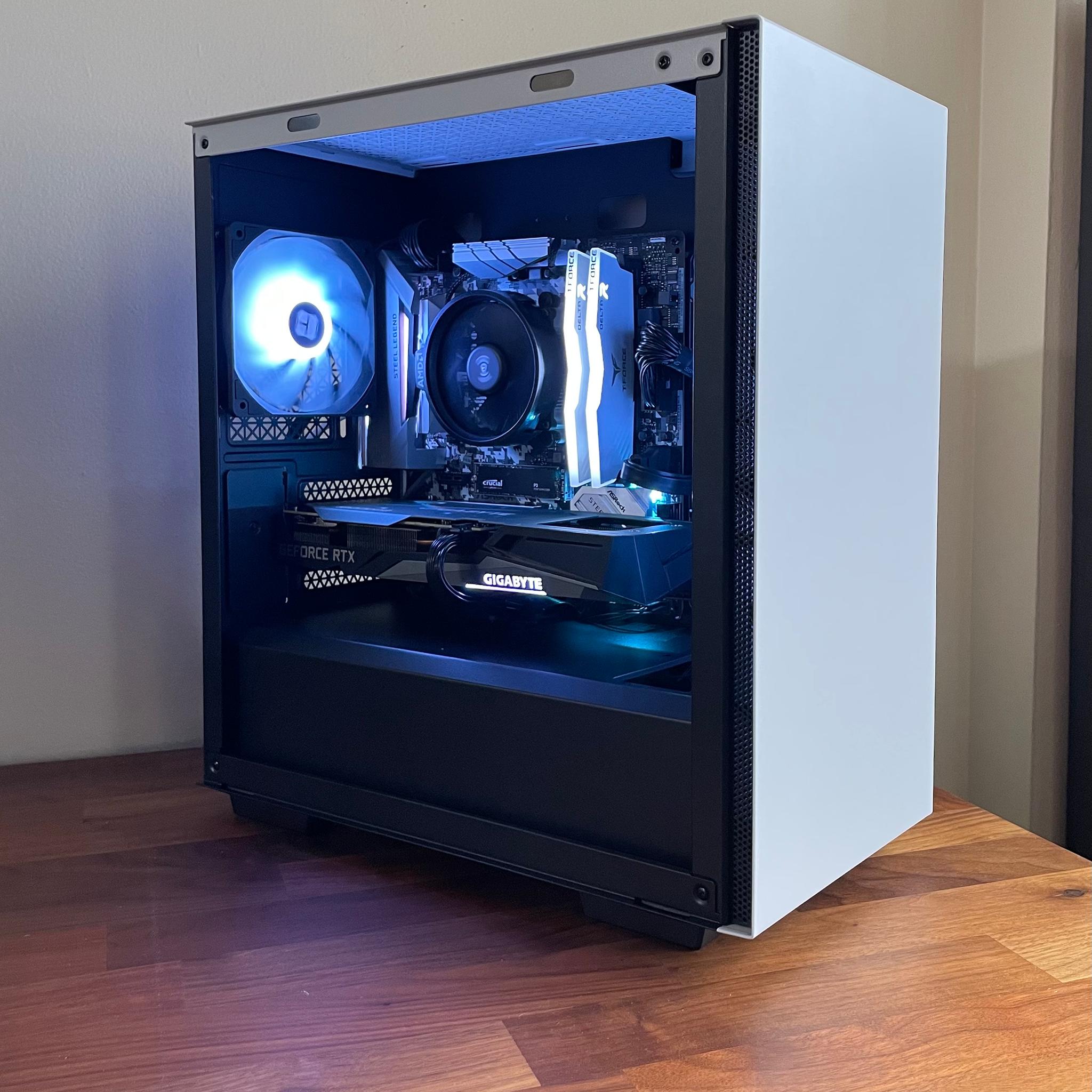 The Mini Legend // RTX 3060 12GB // Ryzen 5 5500