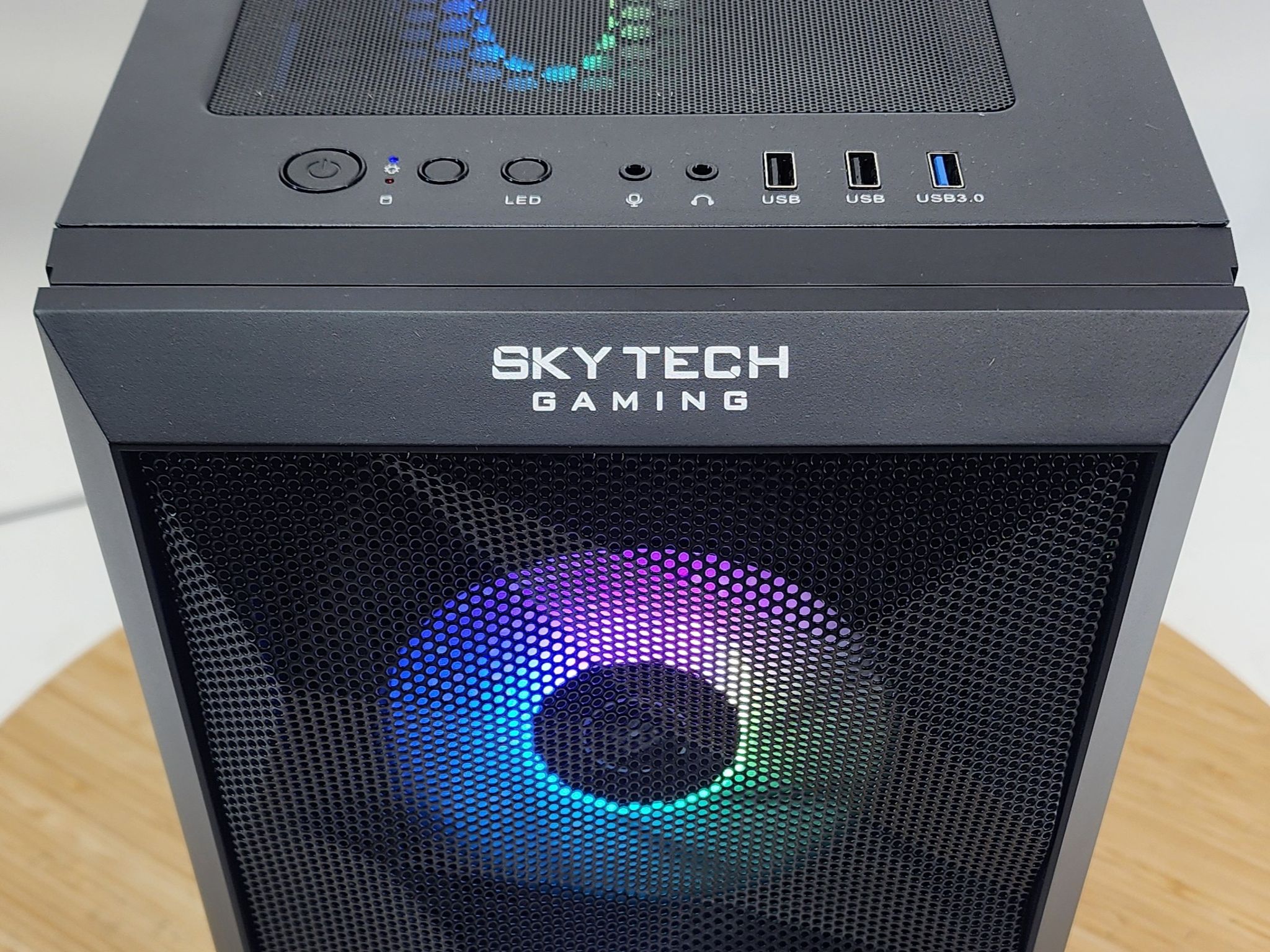 Gaming PC RYZEN 3 1200 16GB RAM 256GB SSD + 1TB HDD RX 570 8GB Win11 Computer