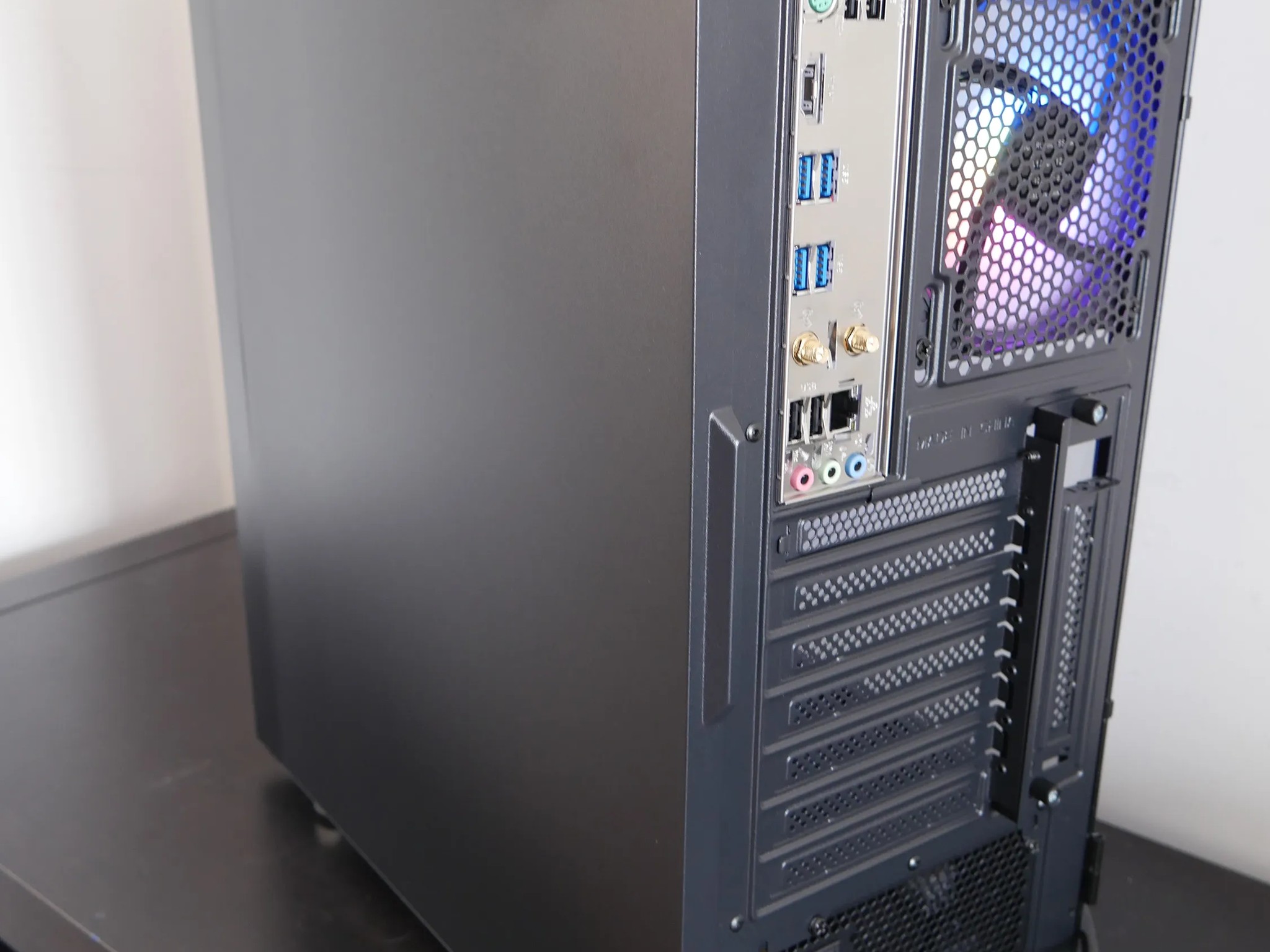 Gaming Computer PC Ryzen 5 5600G 16GB RAM 512GB NVMe SSD Vega 11 Graphics Windows 11 Pro WIFI/BT RGB