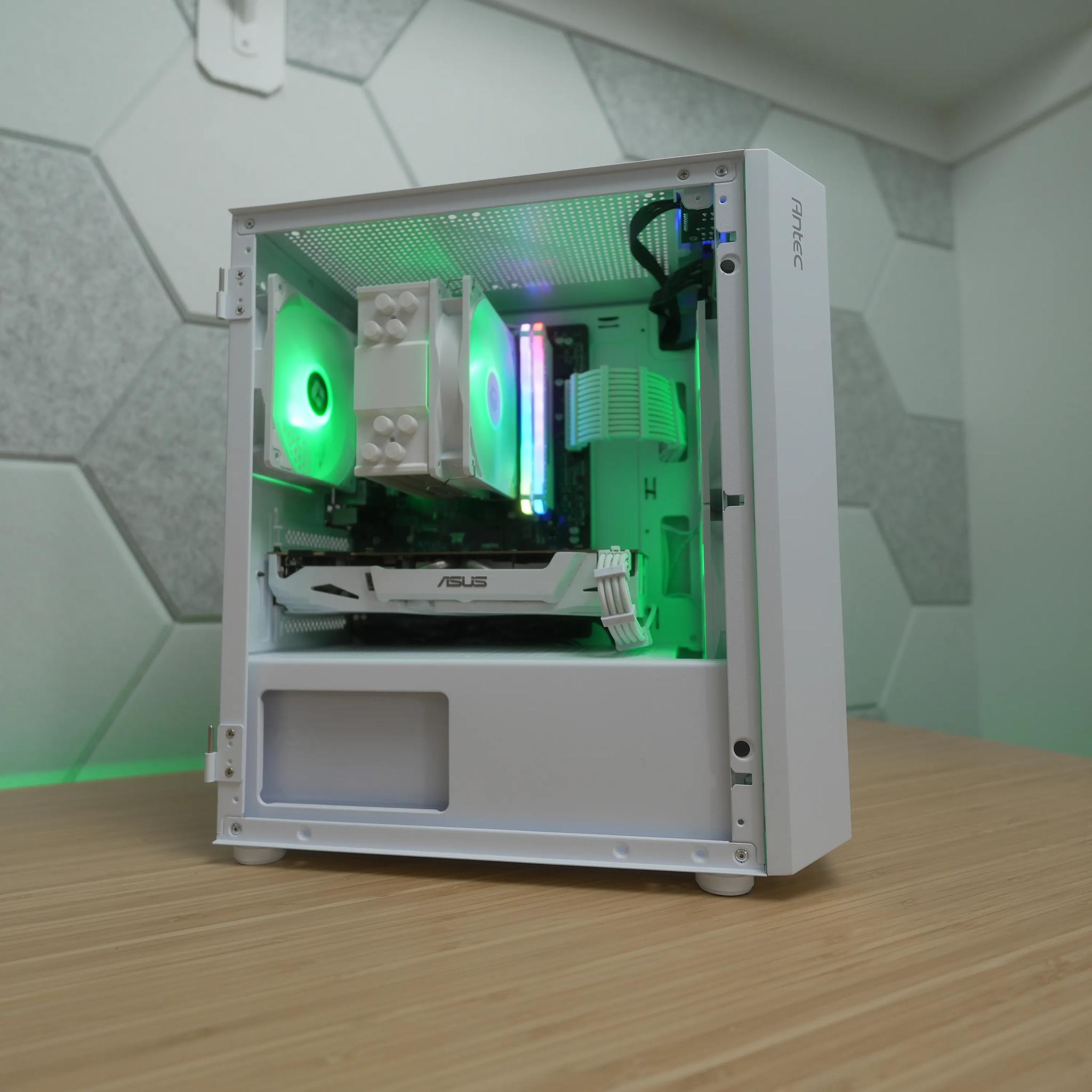 White Gaming PC (Ryzen 7 + Gtx 1070