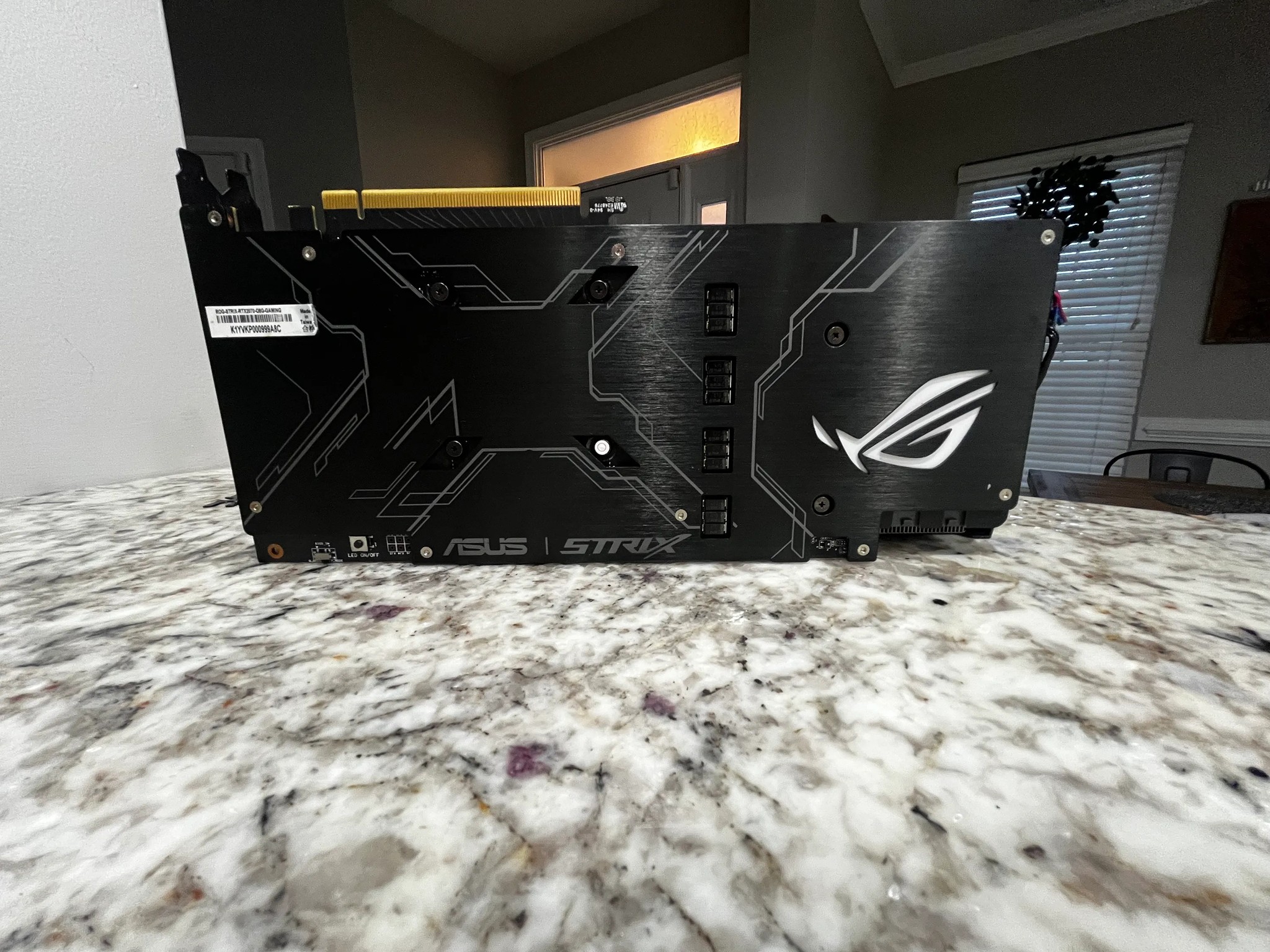 Asus ROG STRIX GAMING GeForce RTX 2070 8 GB Video Card