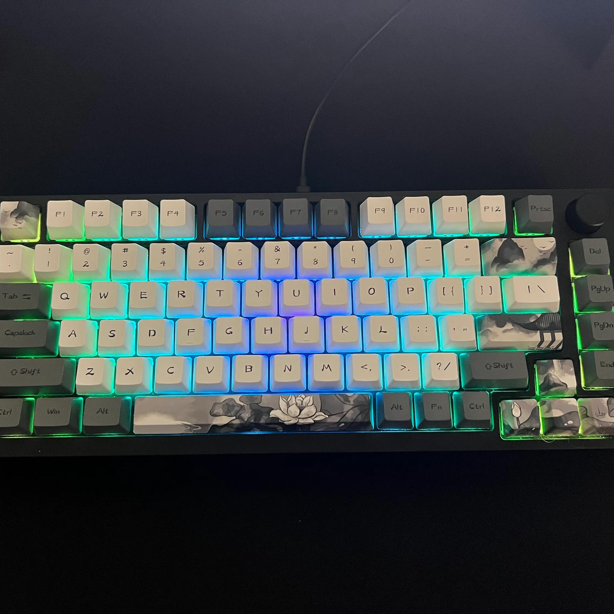 Glorious Gmmk Pro Full Aluminum Custom Keyboard | ⚪️🌸 White Lotus 🌸⚪️