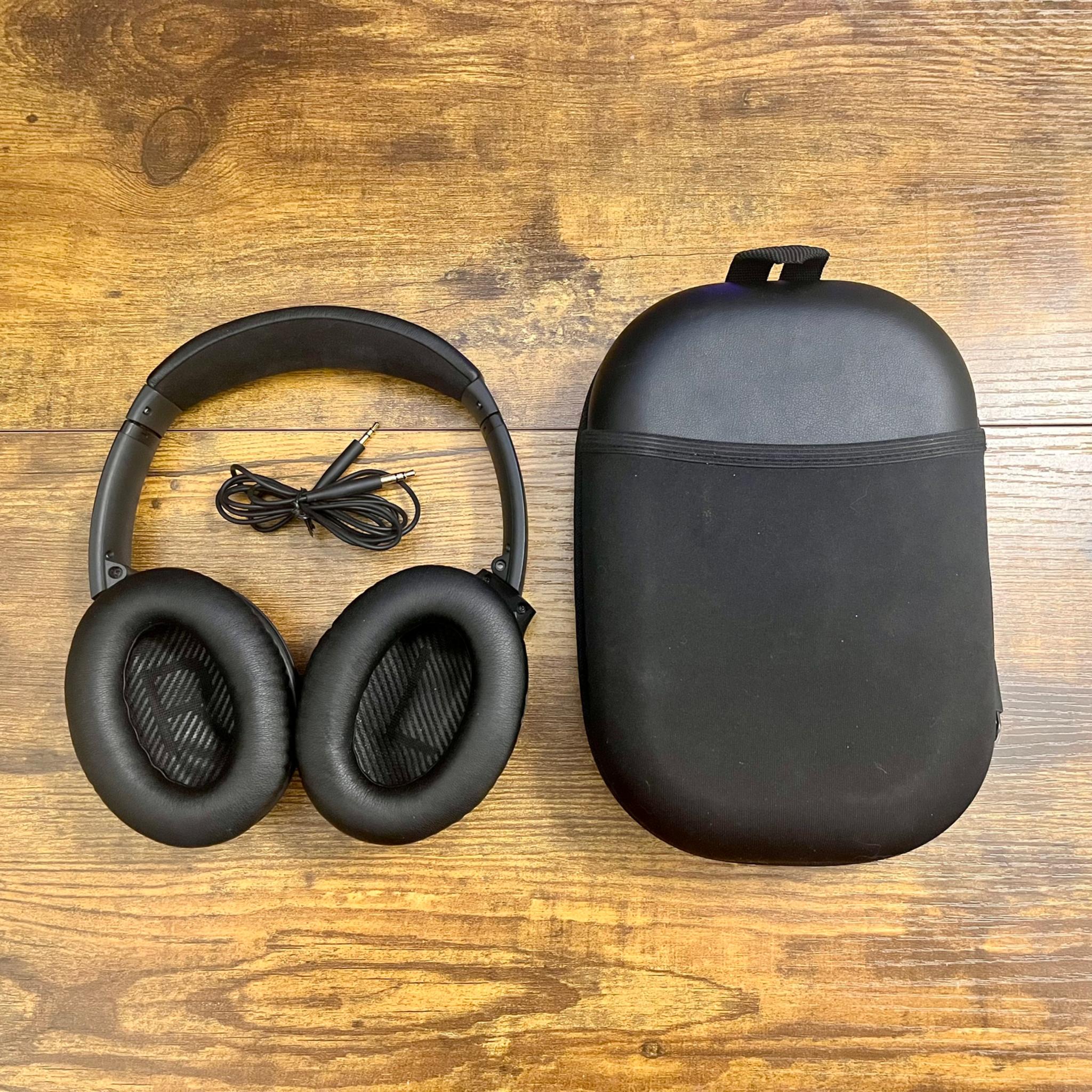 Bose QuietComfort 35 II Noise Cancelling Wireless Headphones + Headset Buddy ClearMic