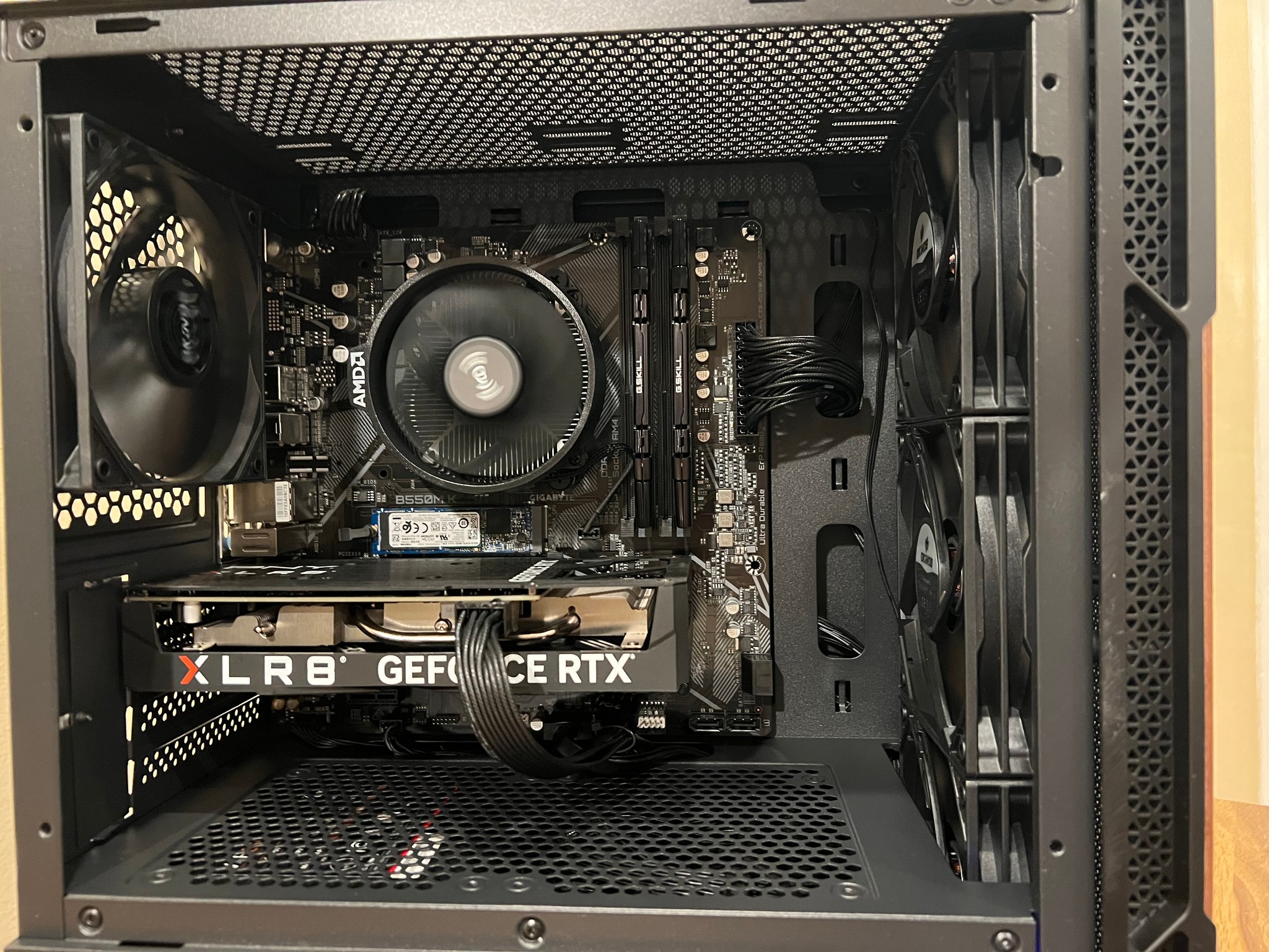🟤RTX 4060⚫ | Ryzen 5 5500 | 16gb DDR4-3200 RAM | 1tb Storage | Windows 11 | 1080p Gaming PC