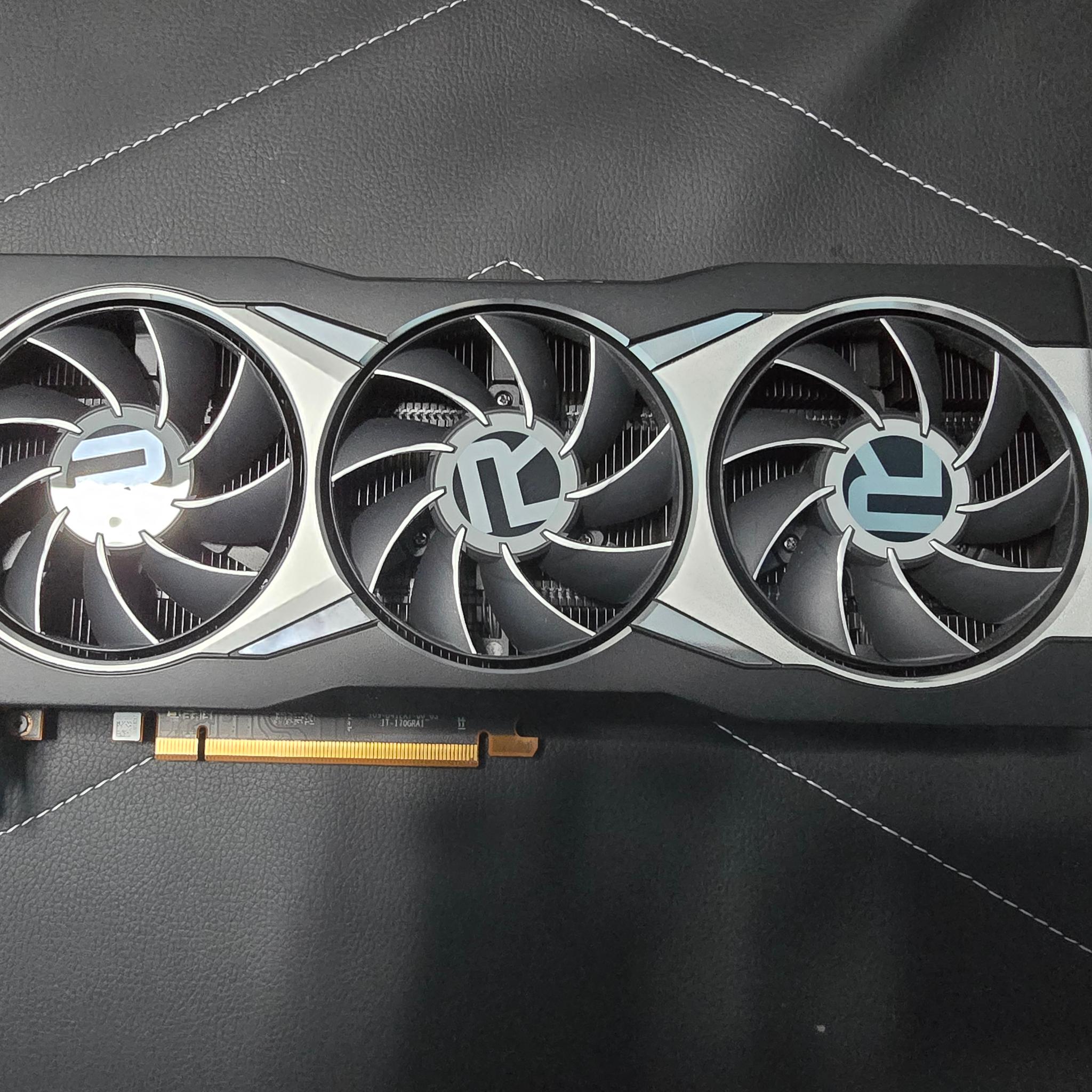 AMD RX 6900xt reference model