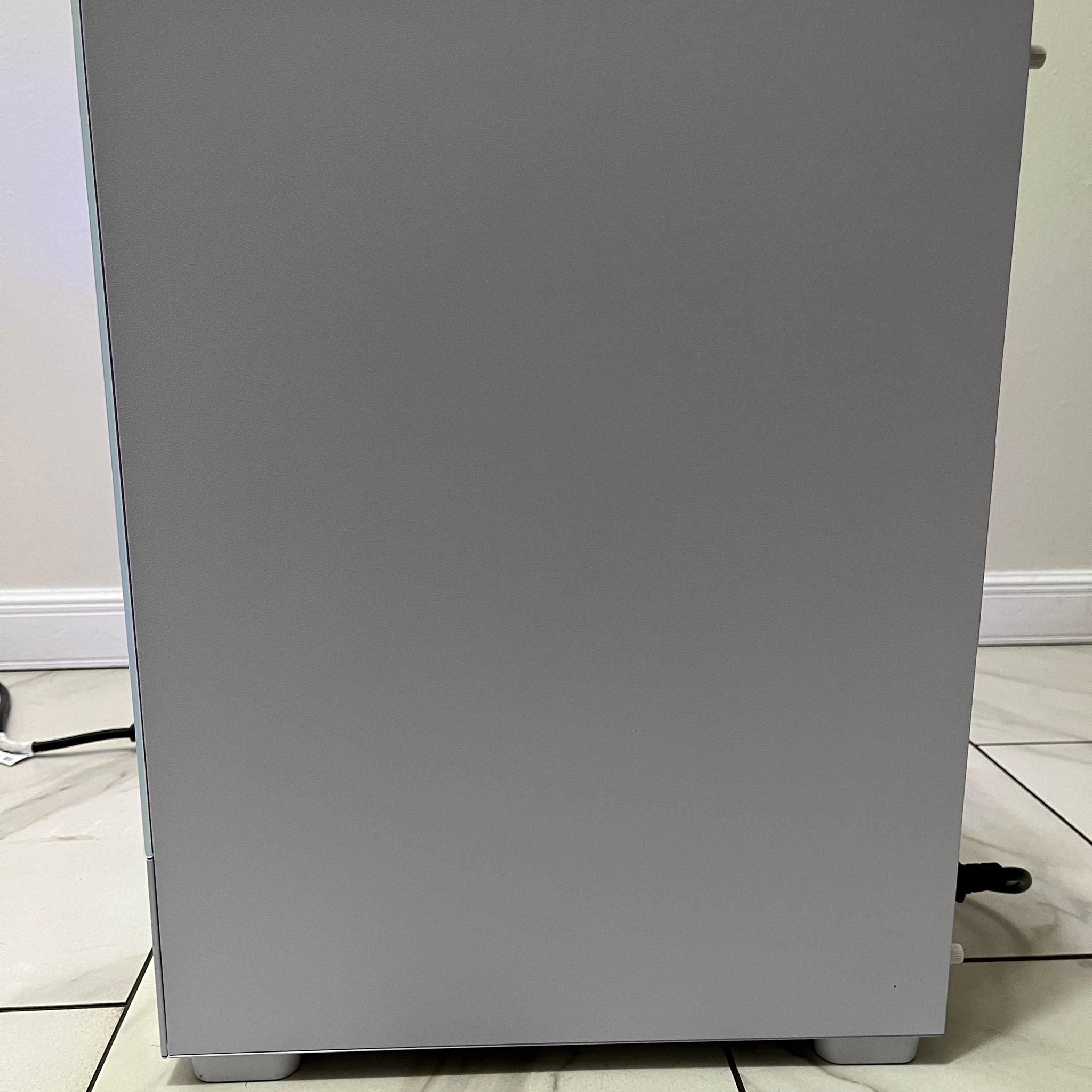 Super Budget Gaming PC - Intel i5-4440, NVIDIA GTX 670, 12GB RAM, 756GB Storage, w/ Wi-Fi & BT