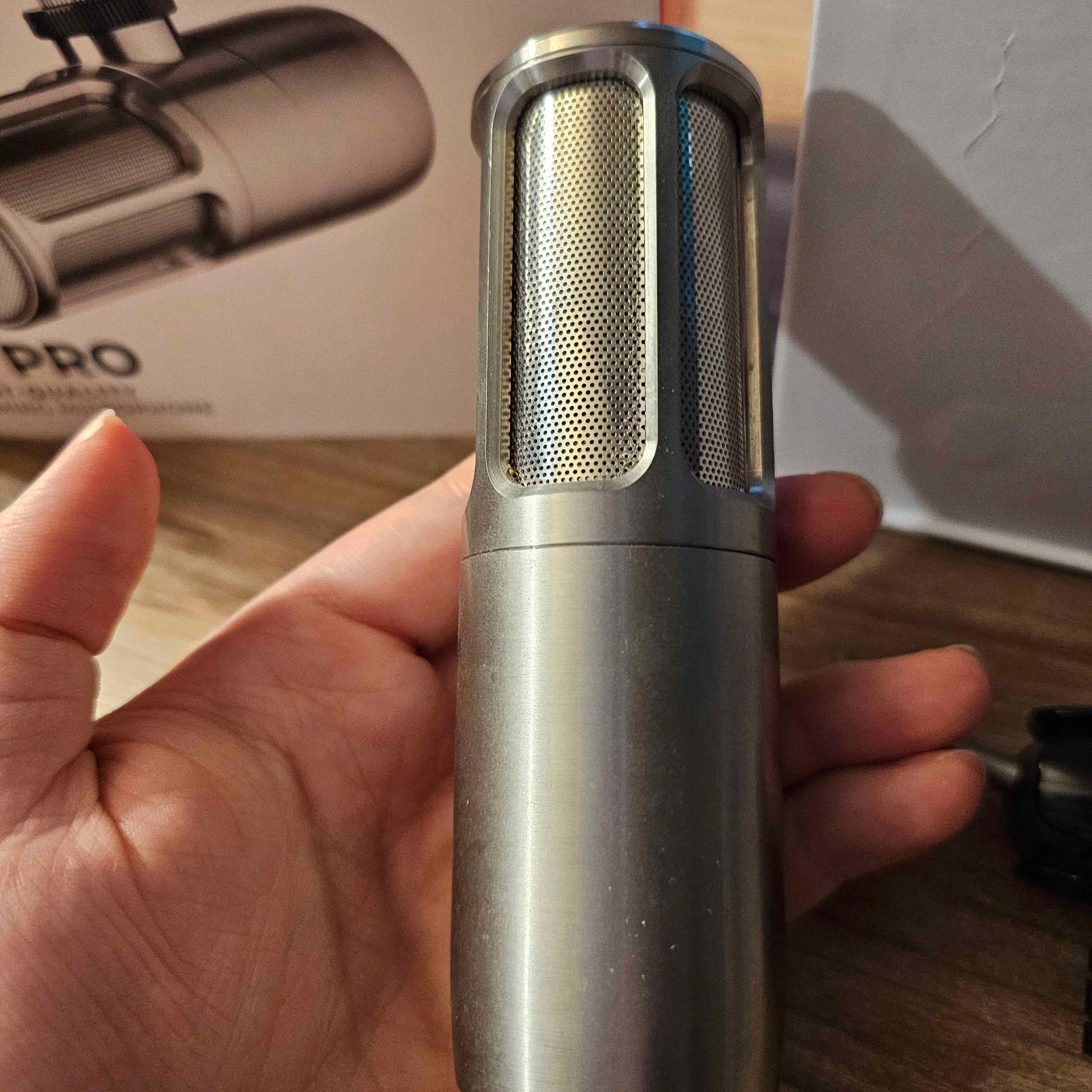 Earthworks Icon Pro XLR Streaming Microphone