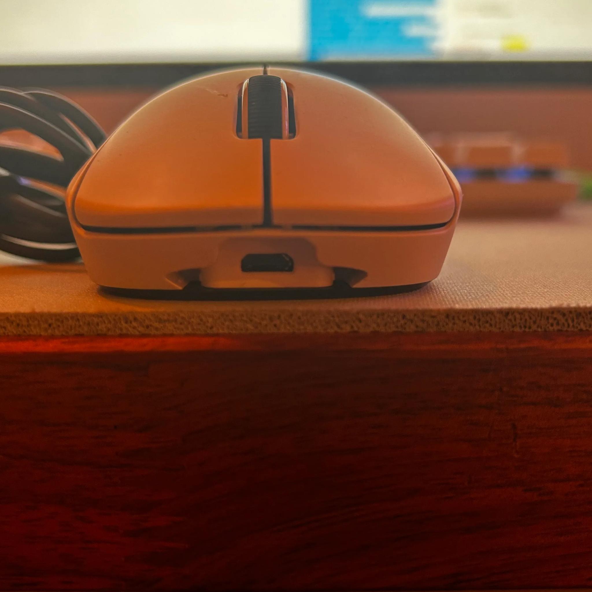 Logitech G PRO X Superlight Wireless Gaming Mouse, Ultra-Lightweight, Less than 1 hour of use