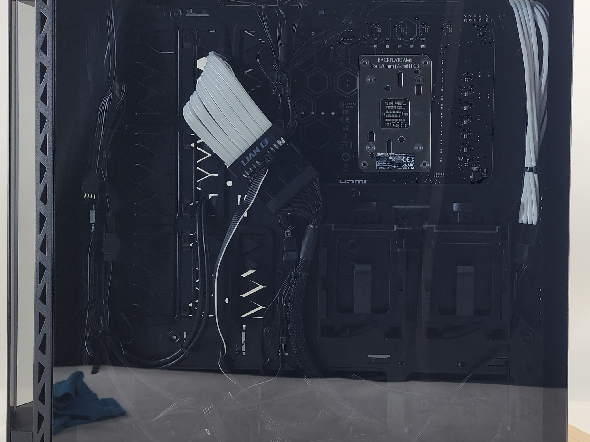 Gaming PC Ryzen 7 7700X 32GB RAM 1TB SSD RTX 4070 Ti SUPER 16GB Win11 Computer