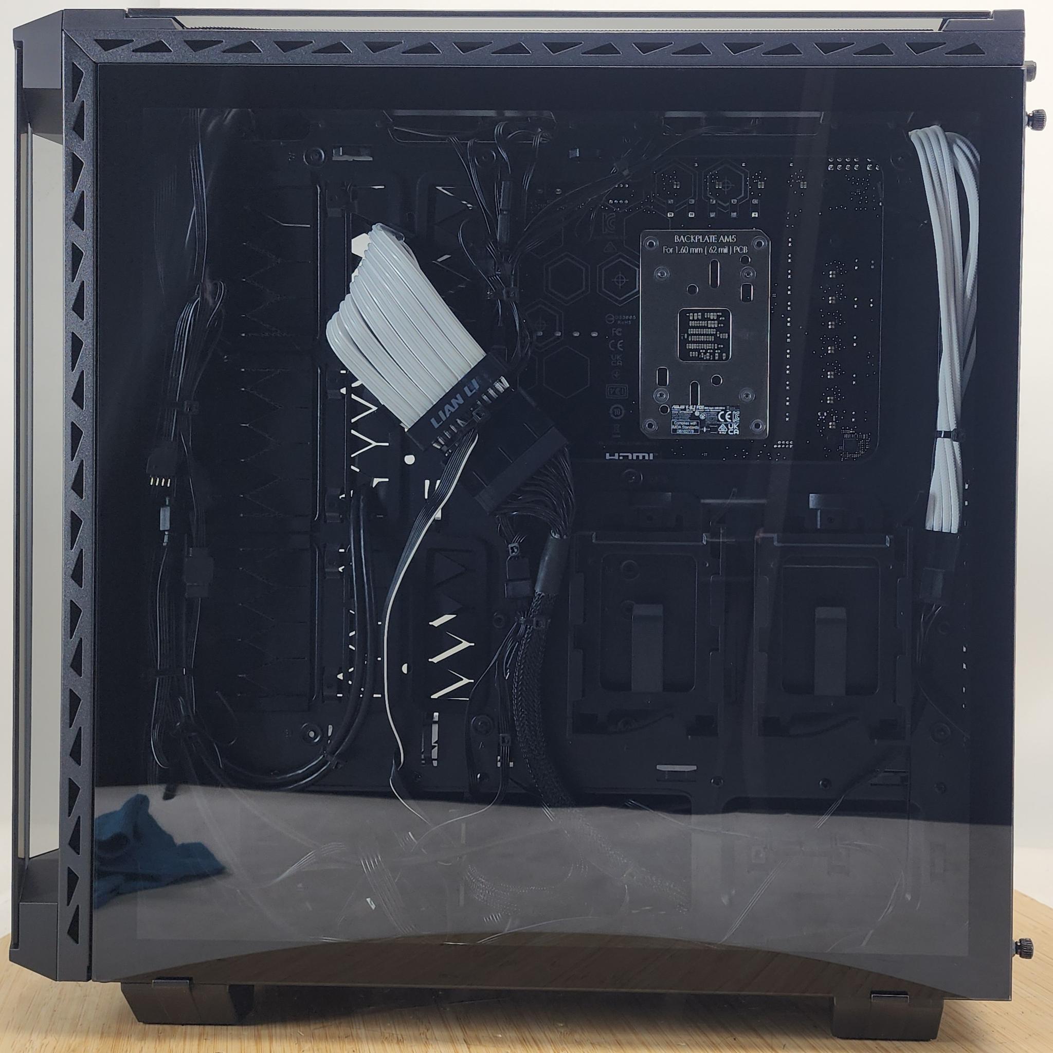 Gaming PC Ryzen 7 7700X 32GB RAM 1TB SSD RTX 4070 Ti SUPER 16GB Win11 Computer
