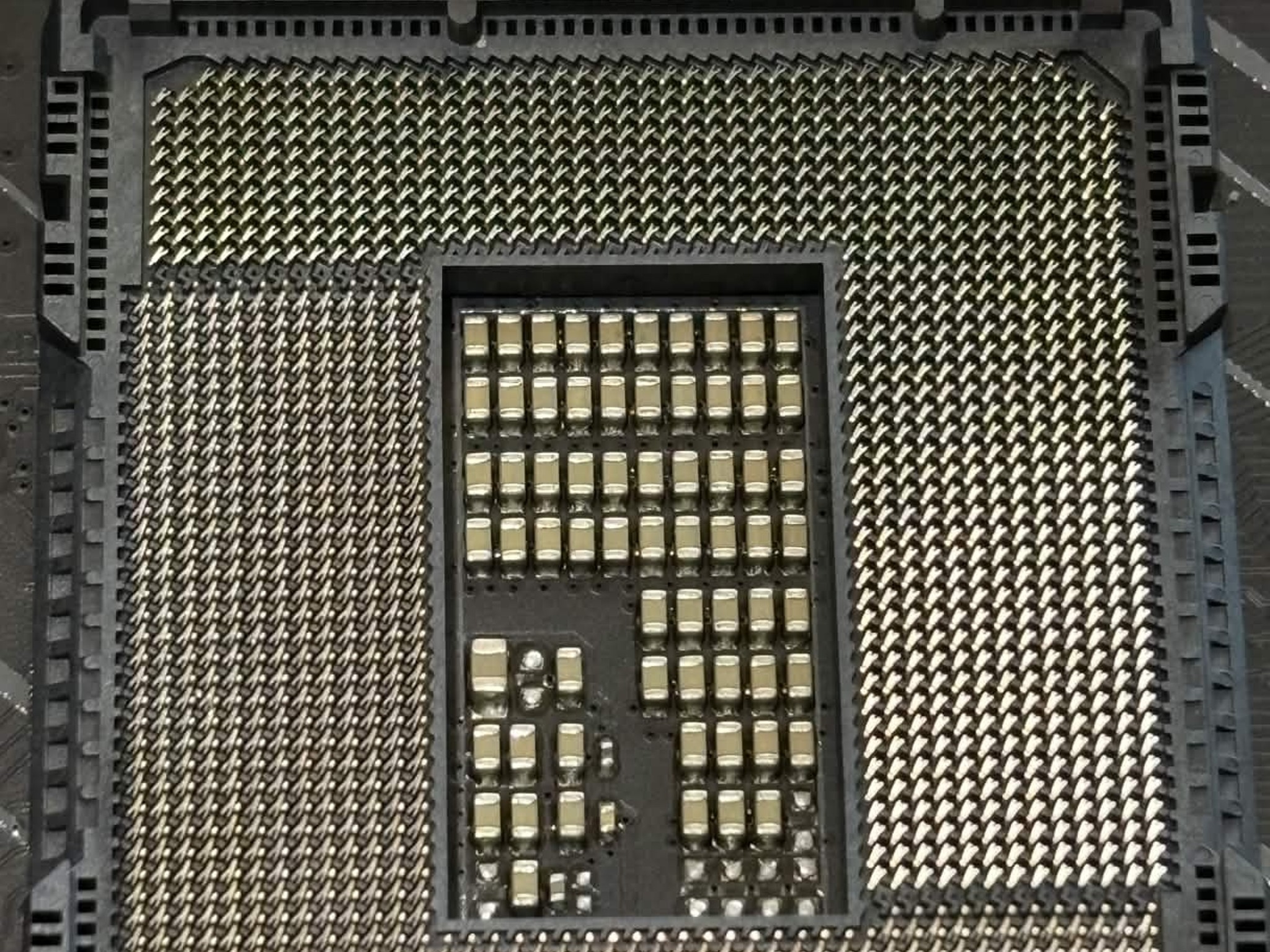 TUF Gaming Z690-Plus WIFI D4 (DDR4)