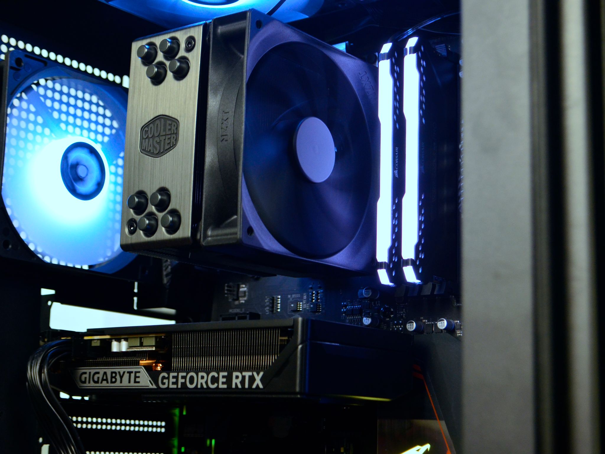 Colussus | Ryzen 5600x, RTX 5060, 16GB RAM | Mid-Range Gaming PC