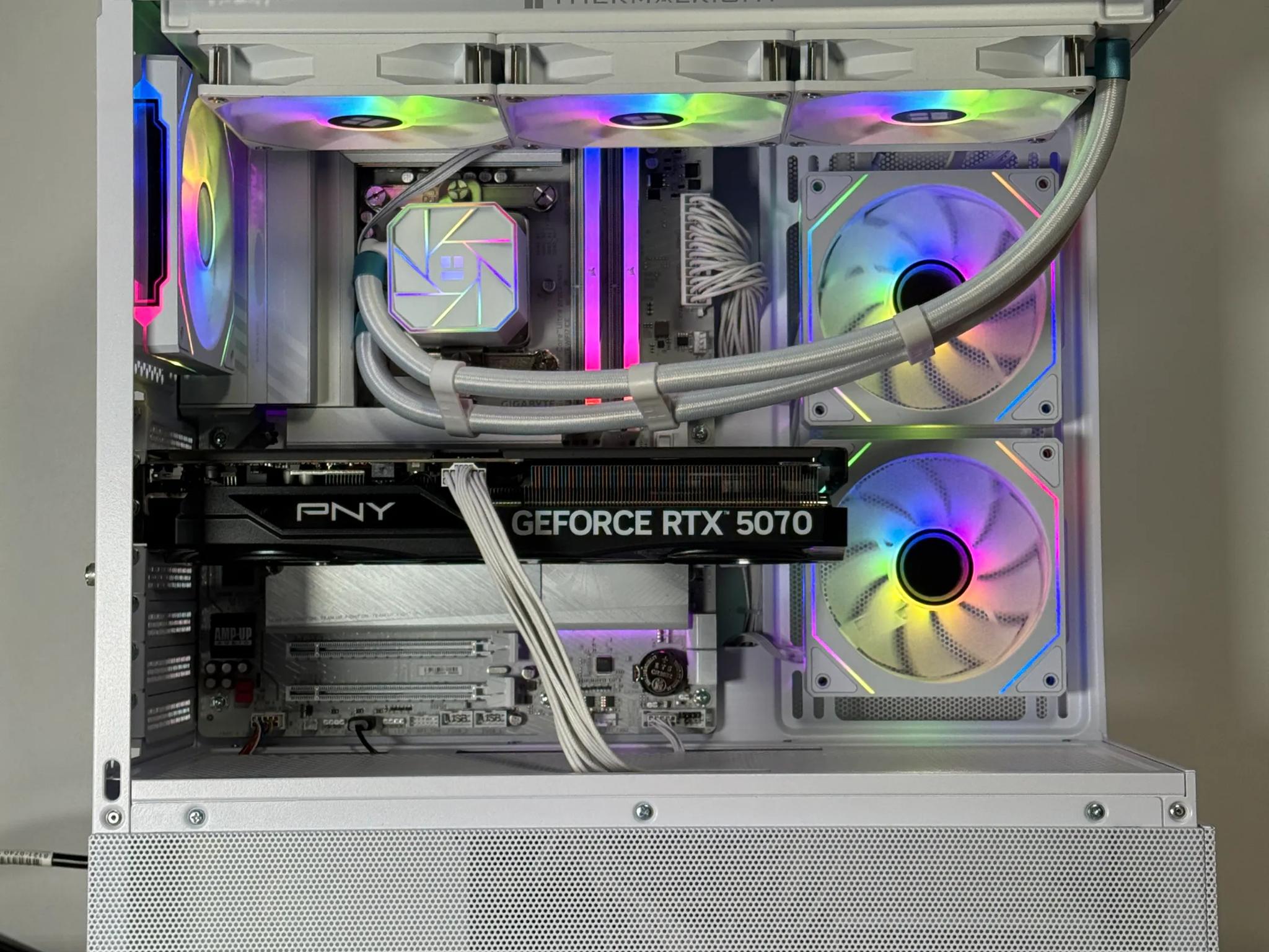 RTX 5070 Intel Core Ultra 265k Gaming PC
