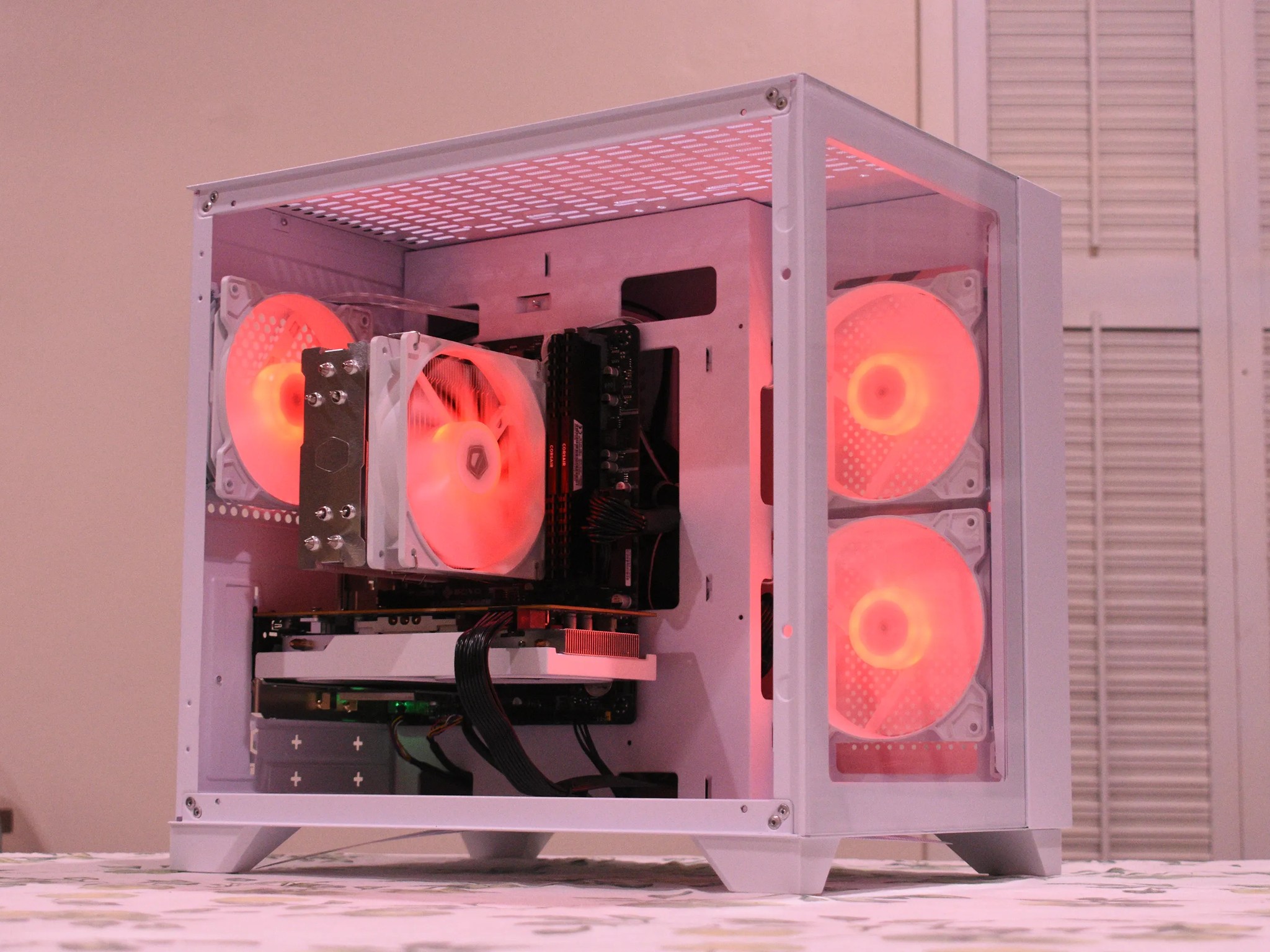Gaming PC | Ryzen 5 3600 | RX 6600 8GB | 16GB DDR4 | 1TB nVME SSD | 1080p White Gaming PC RGB