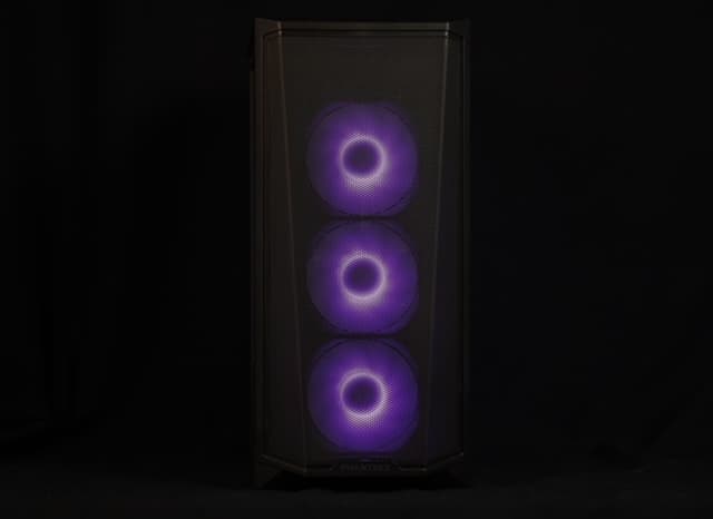 Clean Gaming PC - i7 7700, RTX 2060, 16GB Ram, 500GB SSD
