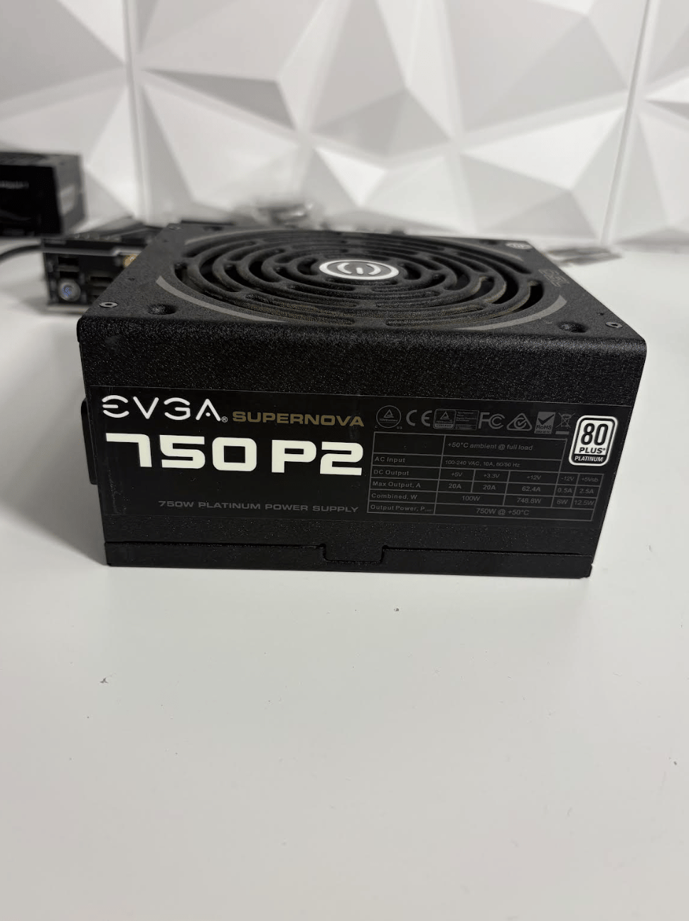 EVGA P2 750W Power Supply - 80+ Platinum