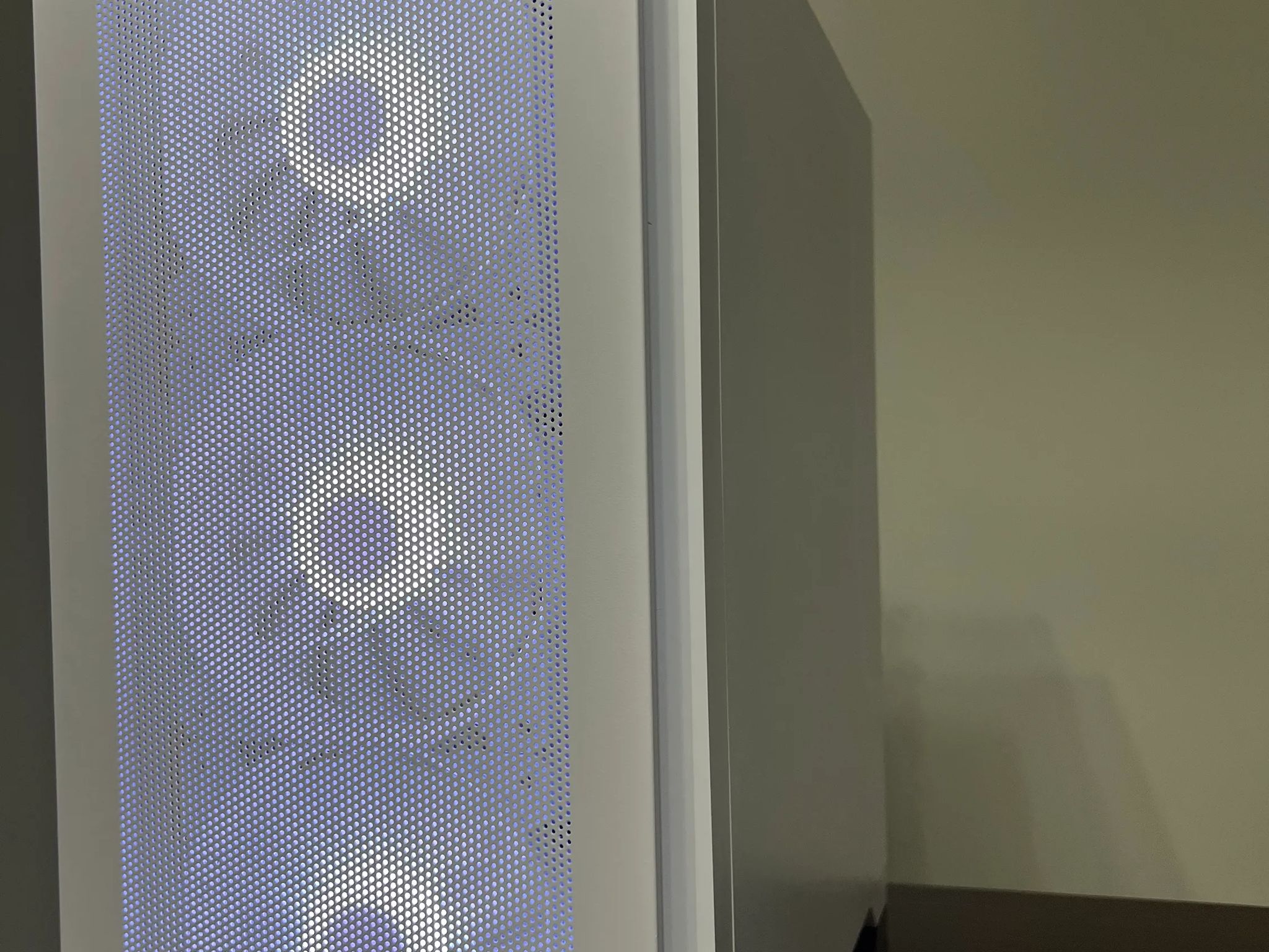⚪❄️ Ryzen 5 3600 | GTX 1060 6GB 🧊| 16GB Ram 🧊| 512GB Gen4 NVME ❄️Custom White PC ⚪