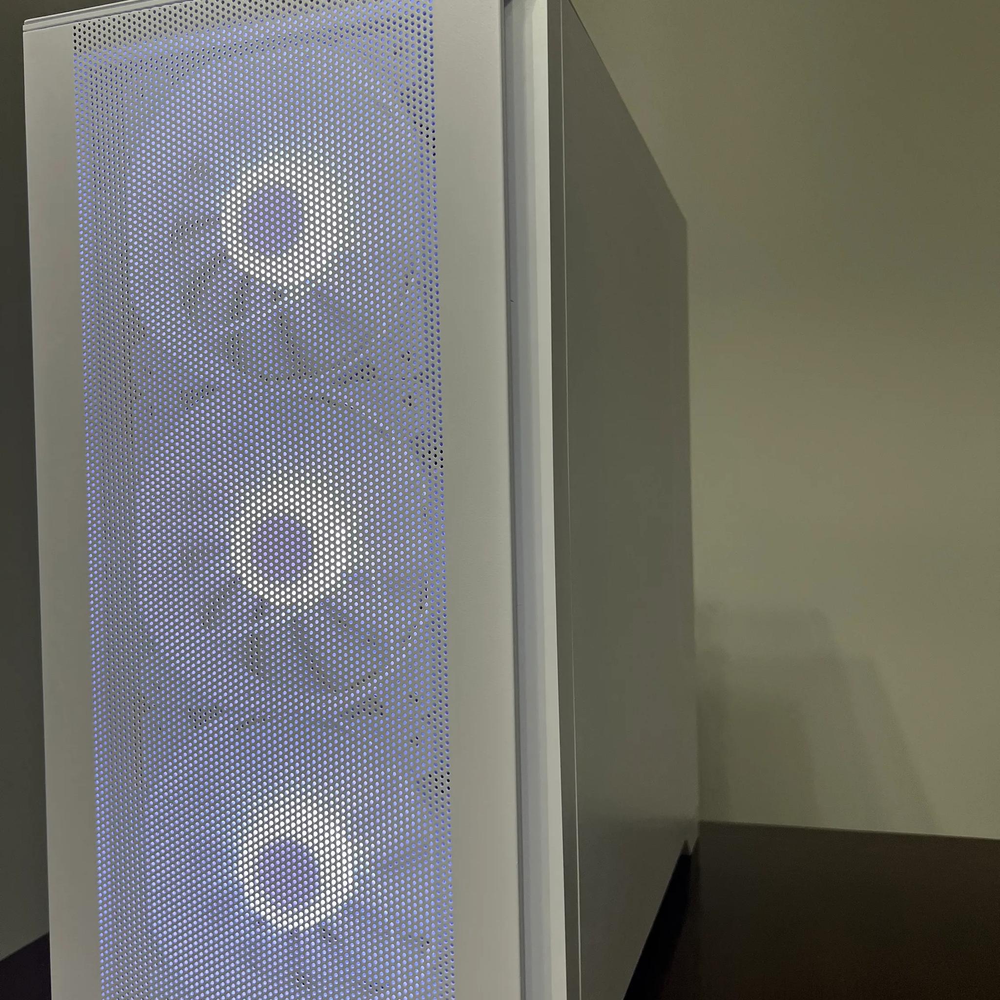 ⚪❄️ Ryzen 5 3600 | GTX 1060 6GB 🧊| 16GB Ram 🧊| 512GB Gen4 NVME ❄️Custom White PC ⚪