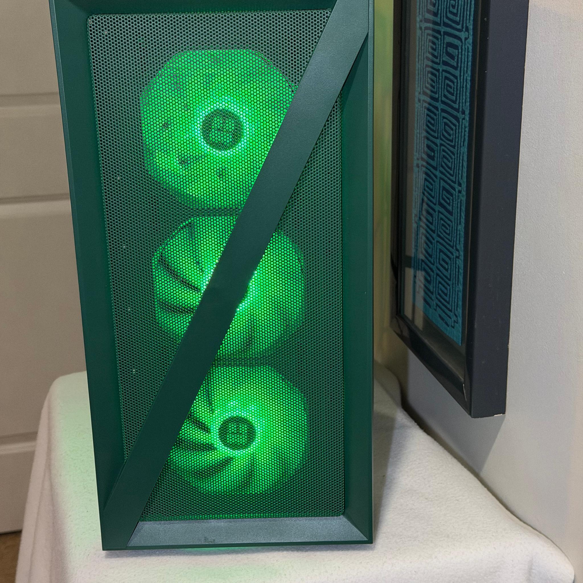 Awesome I7 10700kf, 32GB DDR4 Memory, RTX 3060 12GB GPU, 1 TB M.2 Storage