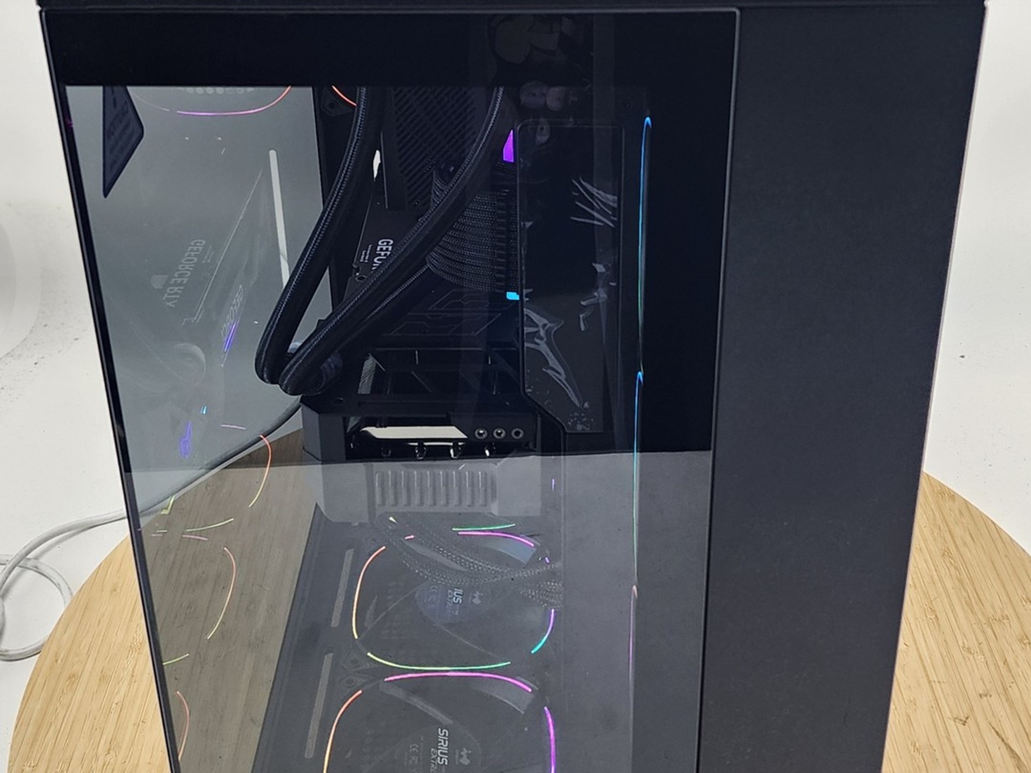 Gaming PC Ryzen 7 7800X3D 32GB RAM 2TB SSD RTX 4070 Ti 12GB Windows 11