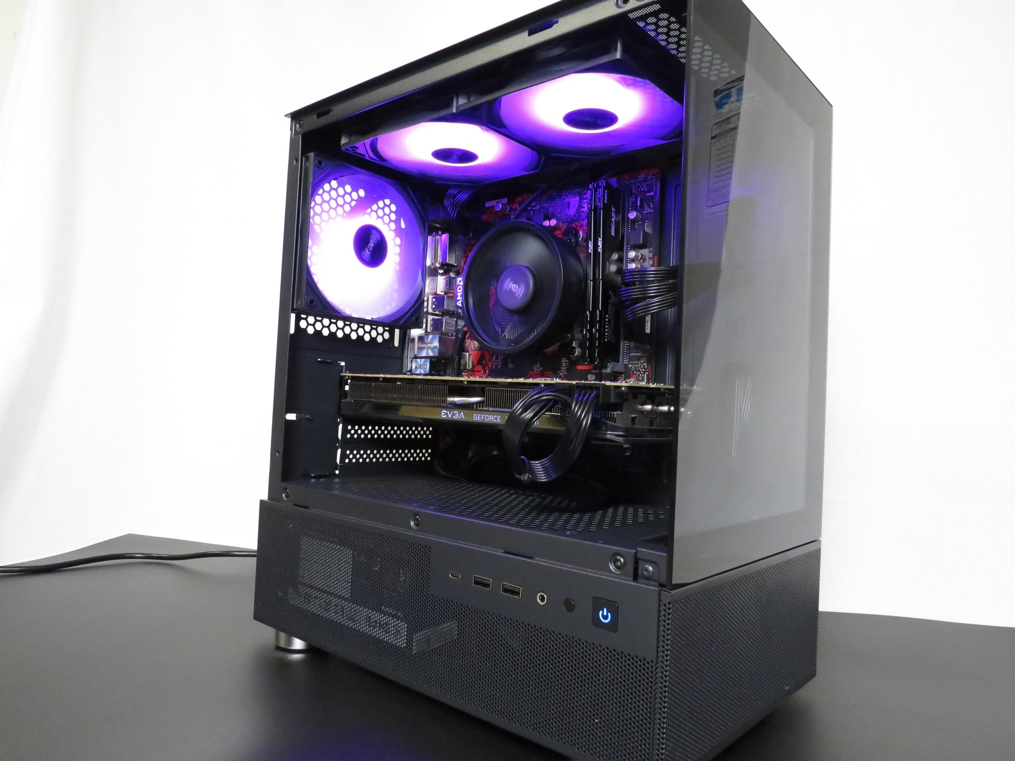 Budget at its best! Ryzen 5 2600X + EVGA GTX 980Ti + 1 TB SSD + 16 GB DDR4