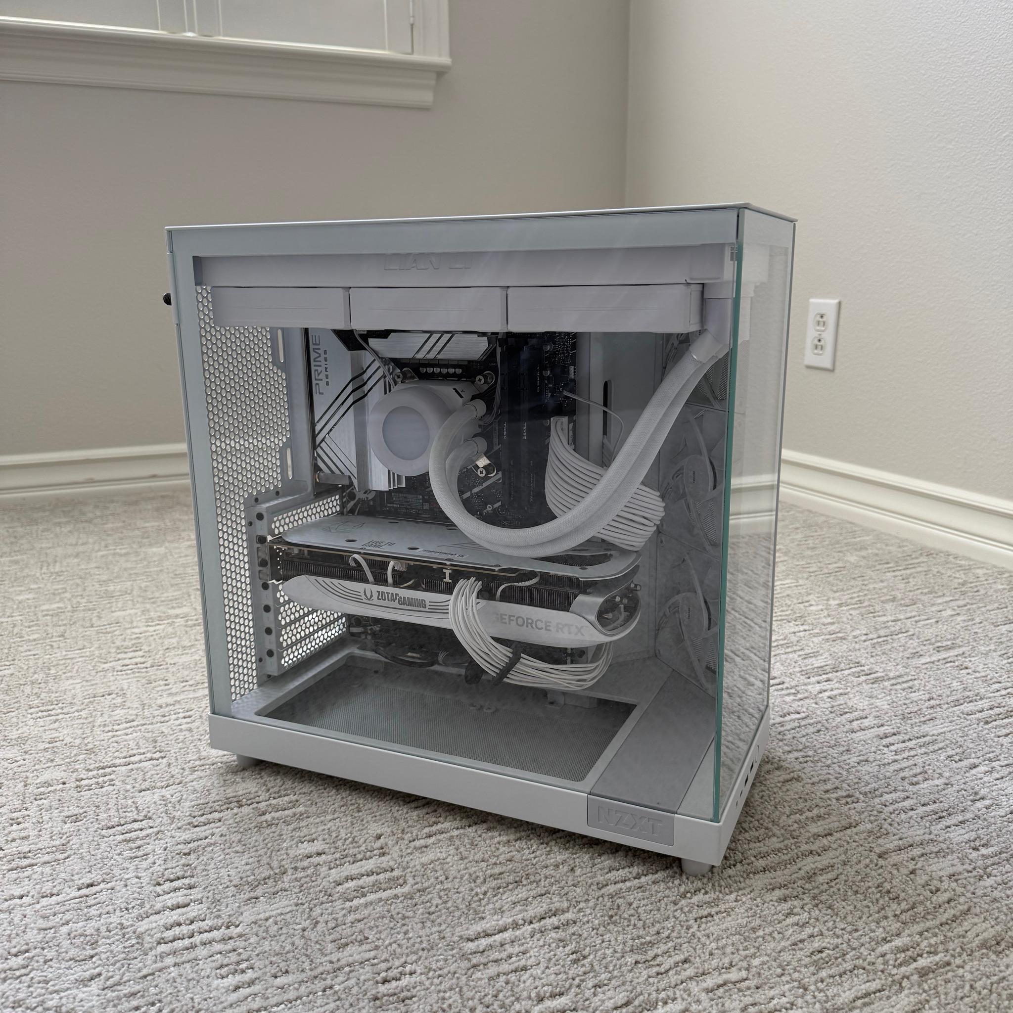 RTX 4080 Super White-Out Gaming PC