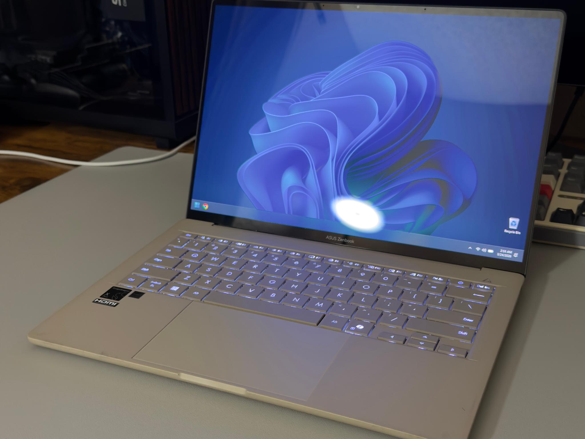 ASUS Zenbook OLED