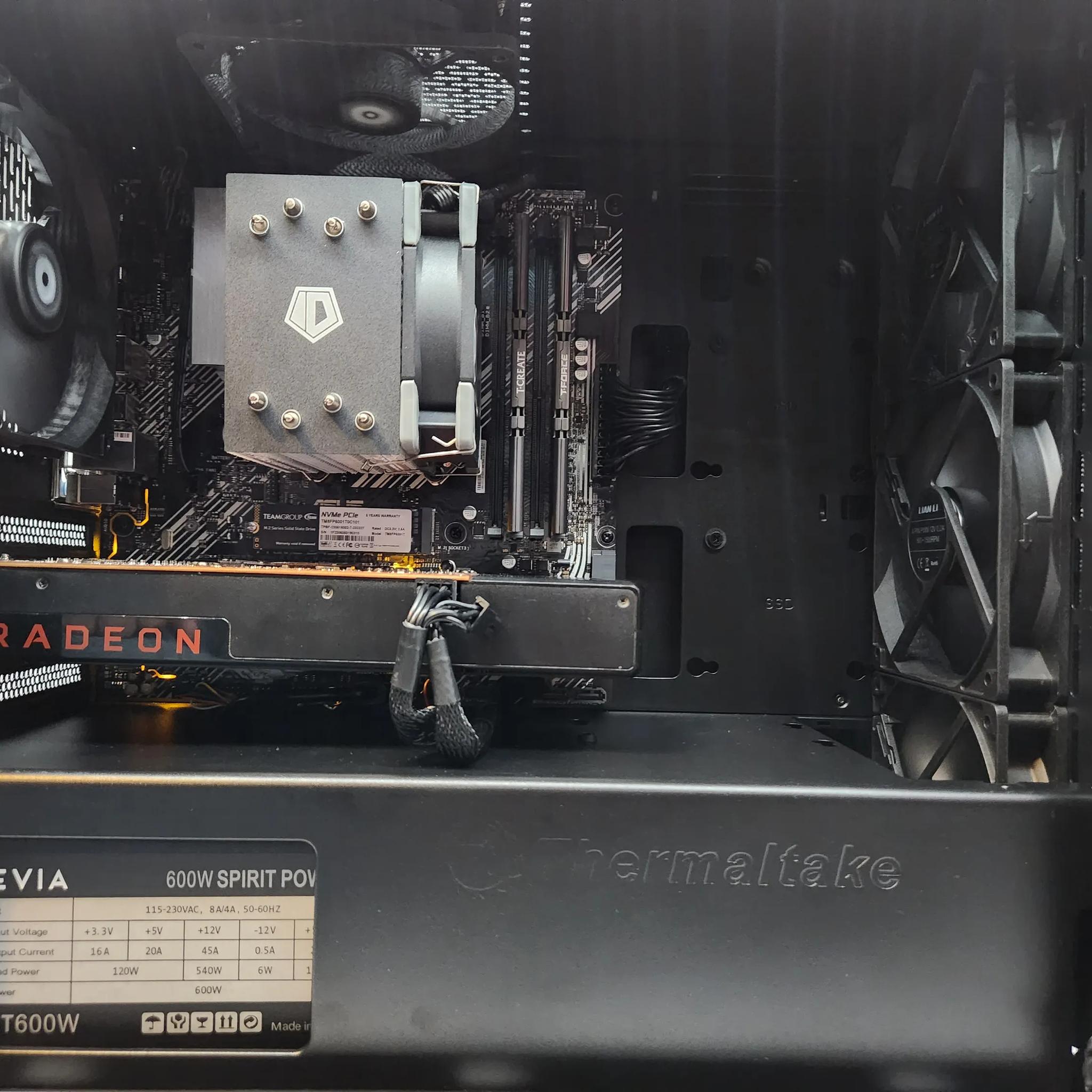 Budget Baller Stealth Build Ryzen 5 / 16GB / 1TB / RX570X