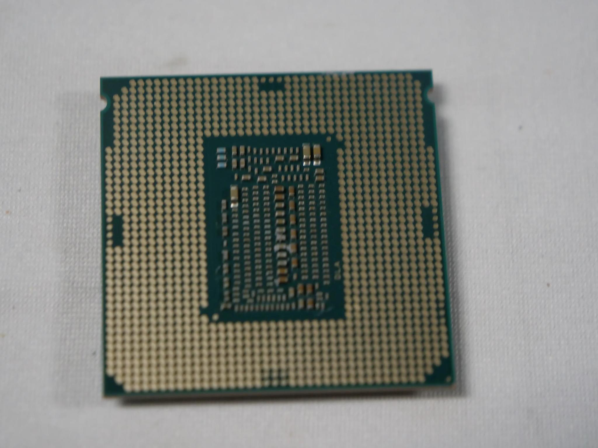 i7-9700 @ 3.0ghz. Free Ship!