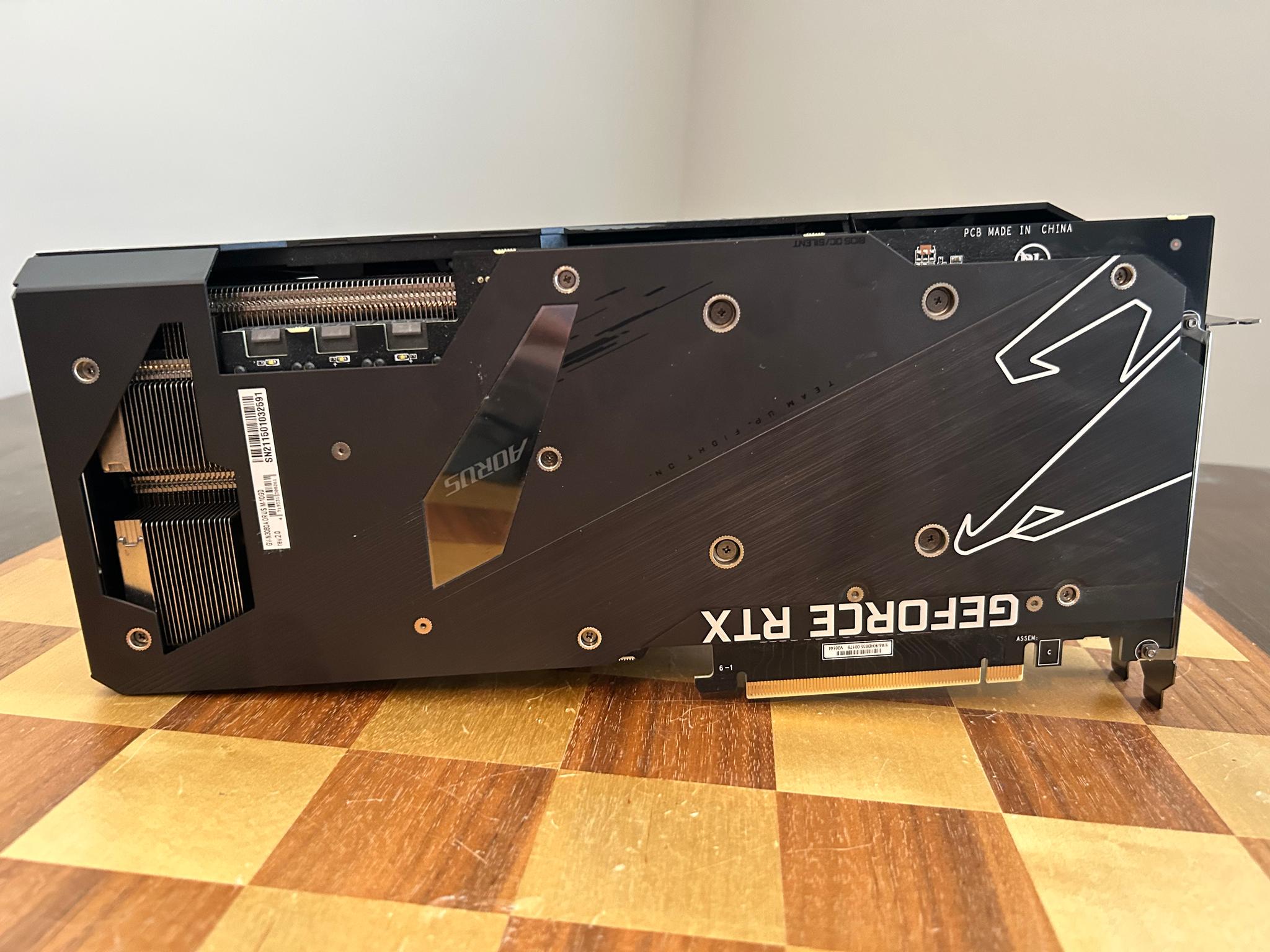 Gigabyte Aorus Xtreme RTX 3080 10GB **Minor Cosmetic Issue**